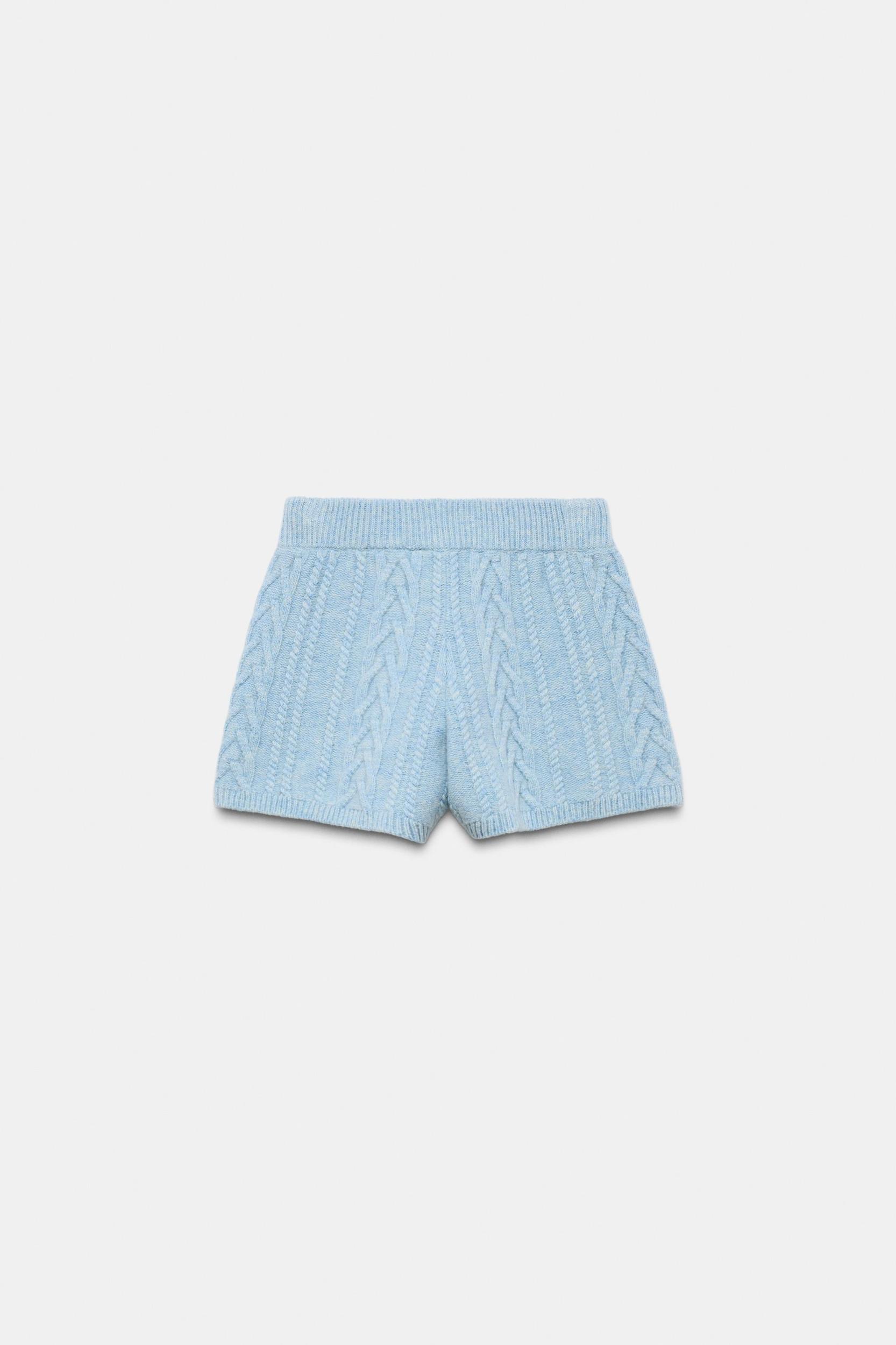 80% WOOL CABLE-KNIT SHORTS SKI COLLECTION Product Image