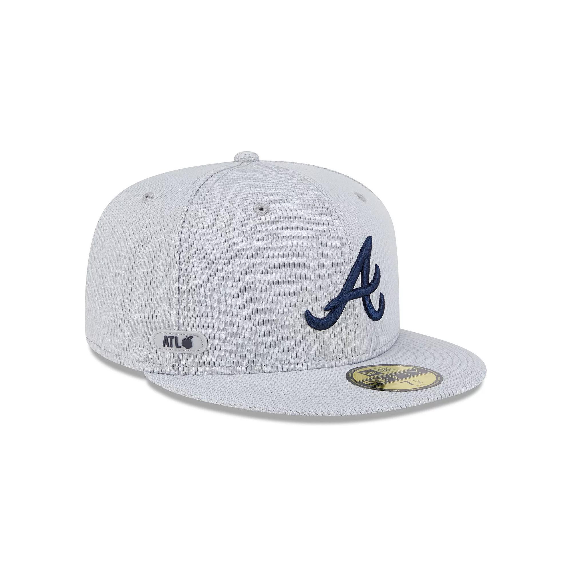 Men's New Era Gray Atlanta Braves 2025 MLB Clubhouse 59FIFTY Fitted Hat,  Product Image