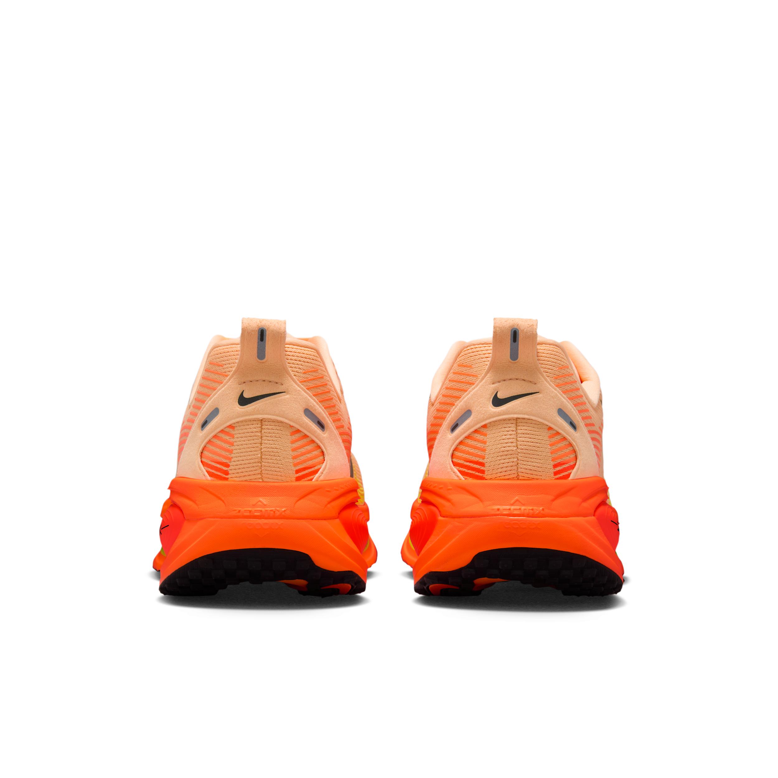 Nike Mens Vomero 18 Road Running Shoes | HM6803-700 Product Image