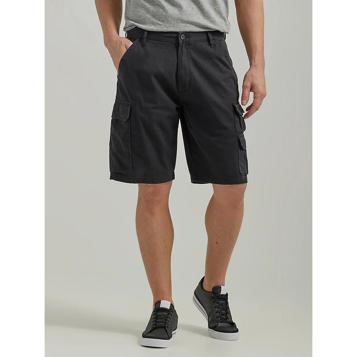 Wrangler® Men's Five Star Premium Stacked Cargo Short in Pewter Product Image