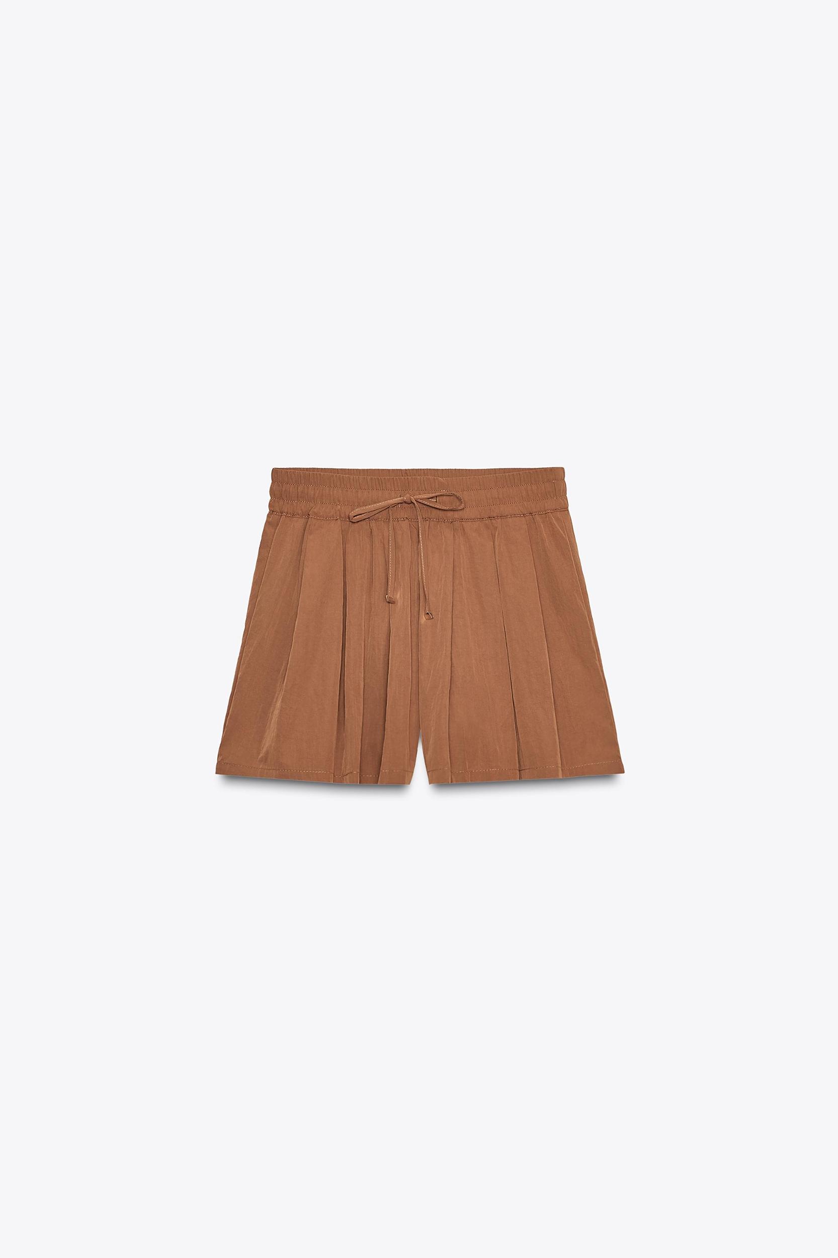 ELASTIC WAIST SHORTS Product Image