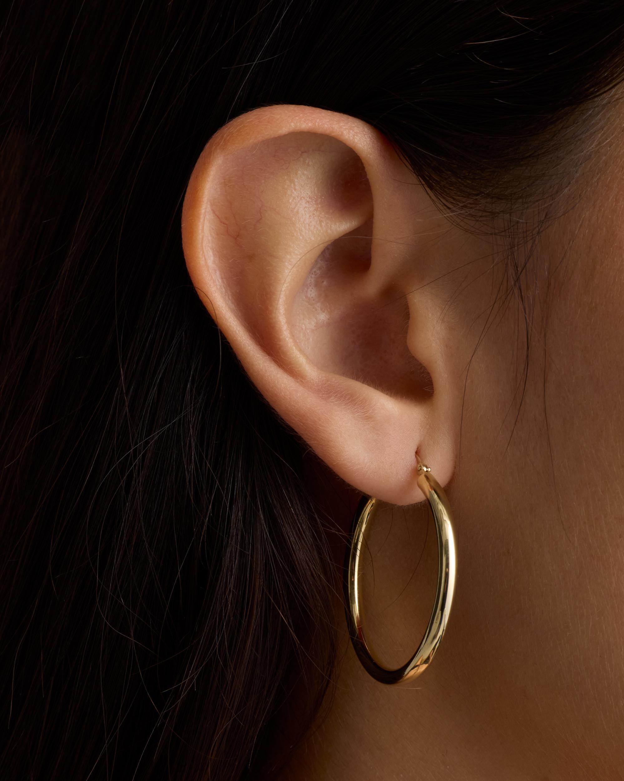 Quince | Women's 14K Gold 3mm Tube Hoop Earrings Product Image