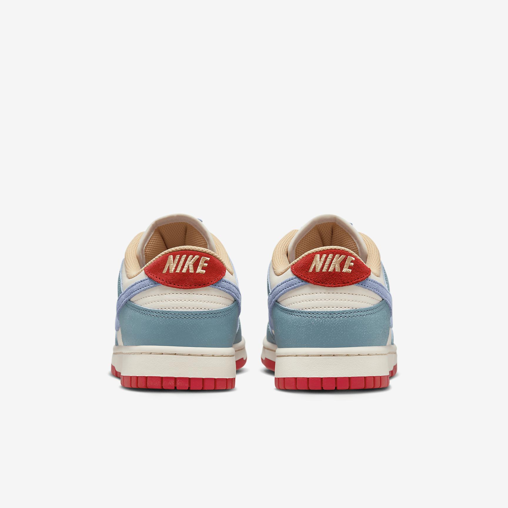Nike Men's Dunk Low Premium Shoes Product Image