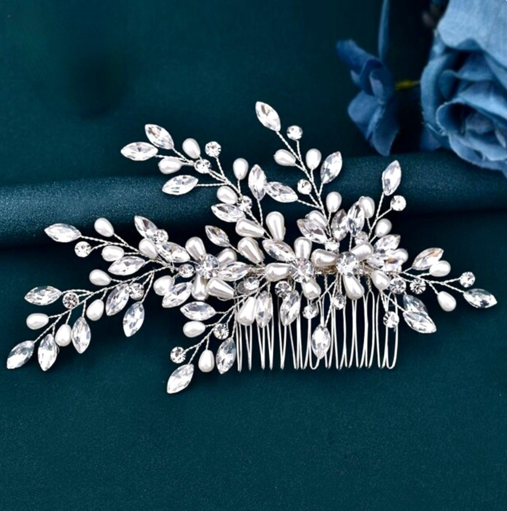"Amandalee" - Pearl and Crystal Bridal Hair Comb Product Image