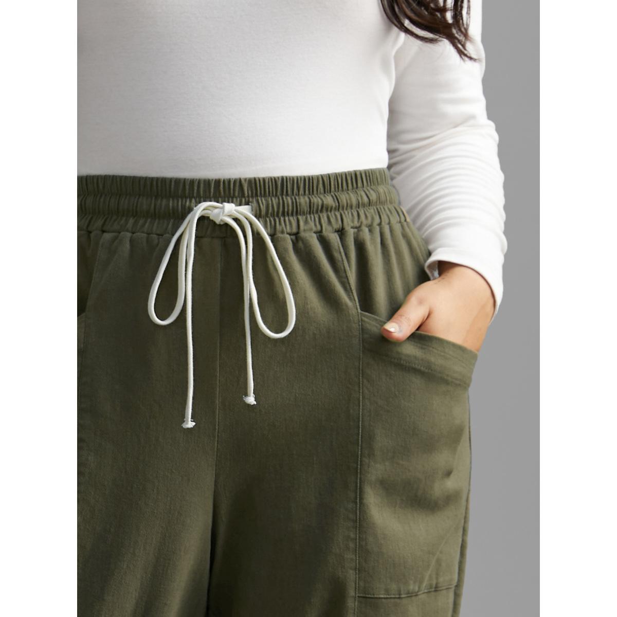 Plus Size Solid Drawstring Patch Pocket Carrot Pants Women ArmyGreen Casual Mid Rise Everyday Pants BloomChic 12/L Product Image