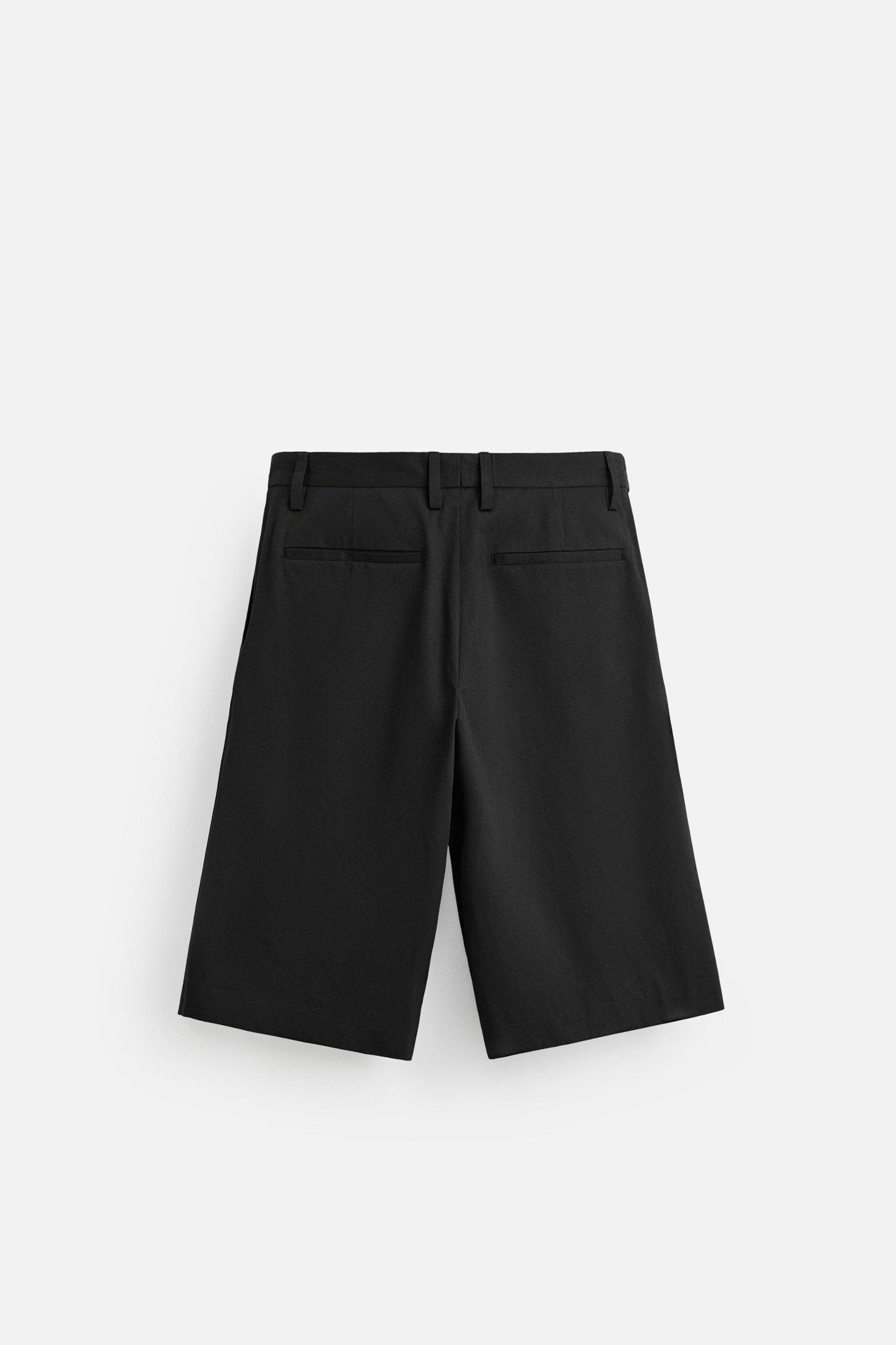 BELTED PLEATED SHORTS Product Image