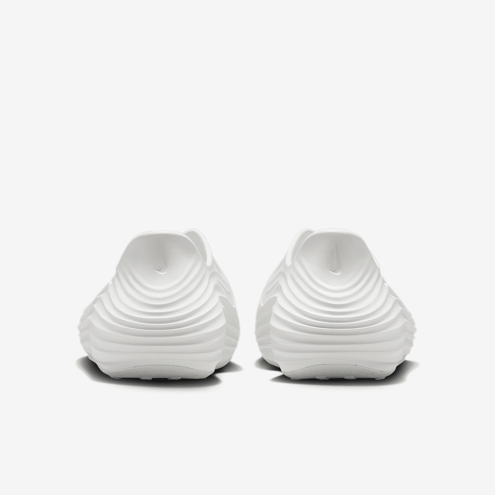 Nike Womens ReactX Rejuven8 Shoes | HV5062-001 Product Image