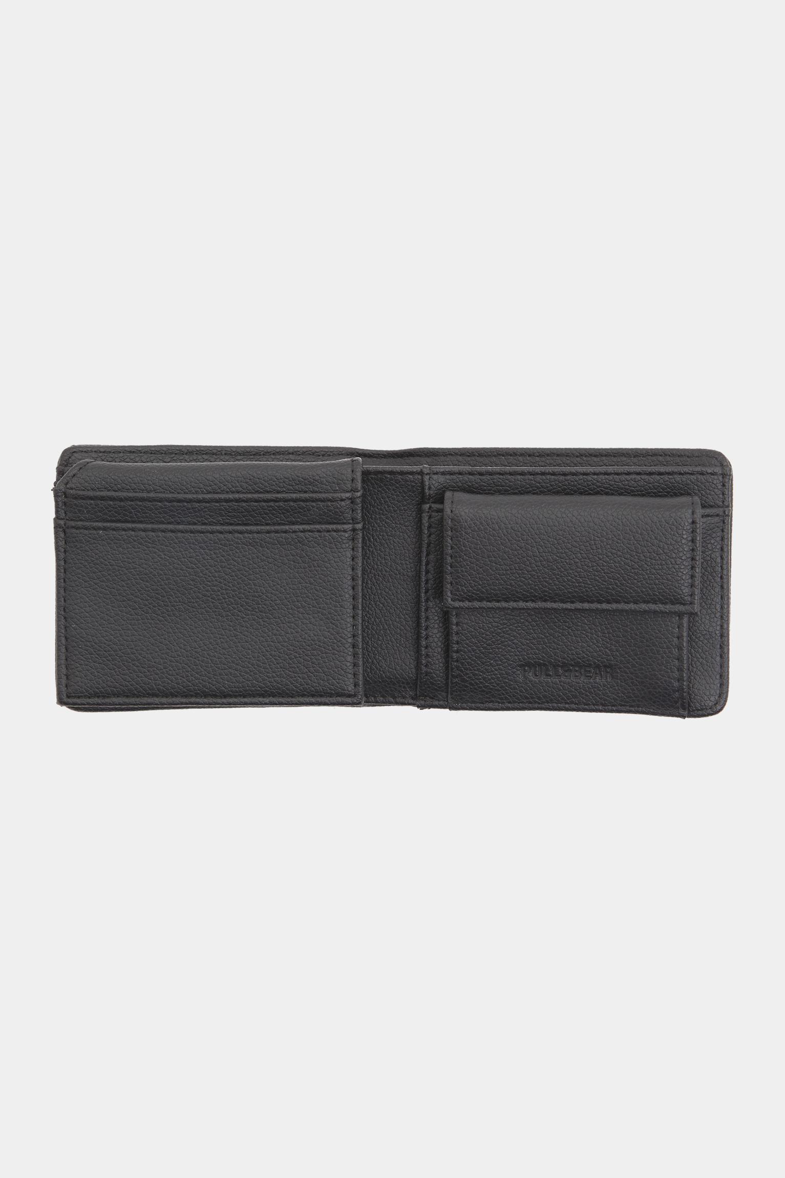 Faux leather wallet Product Image