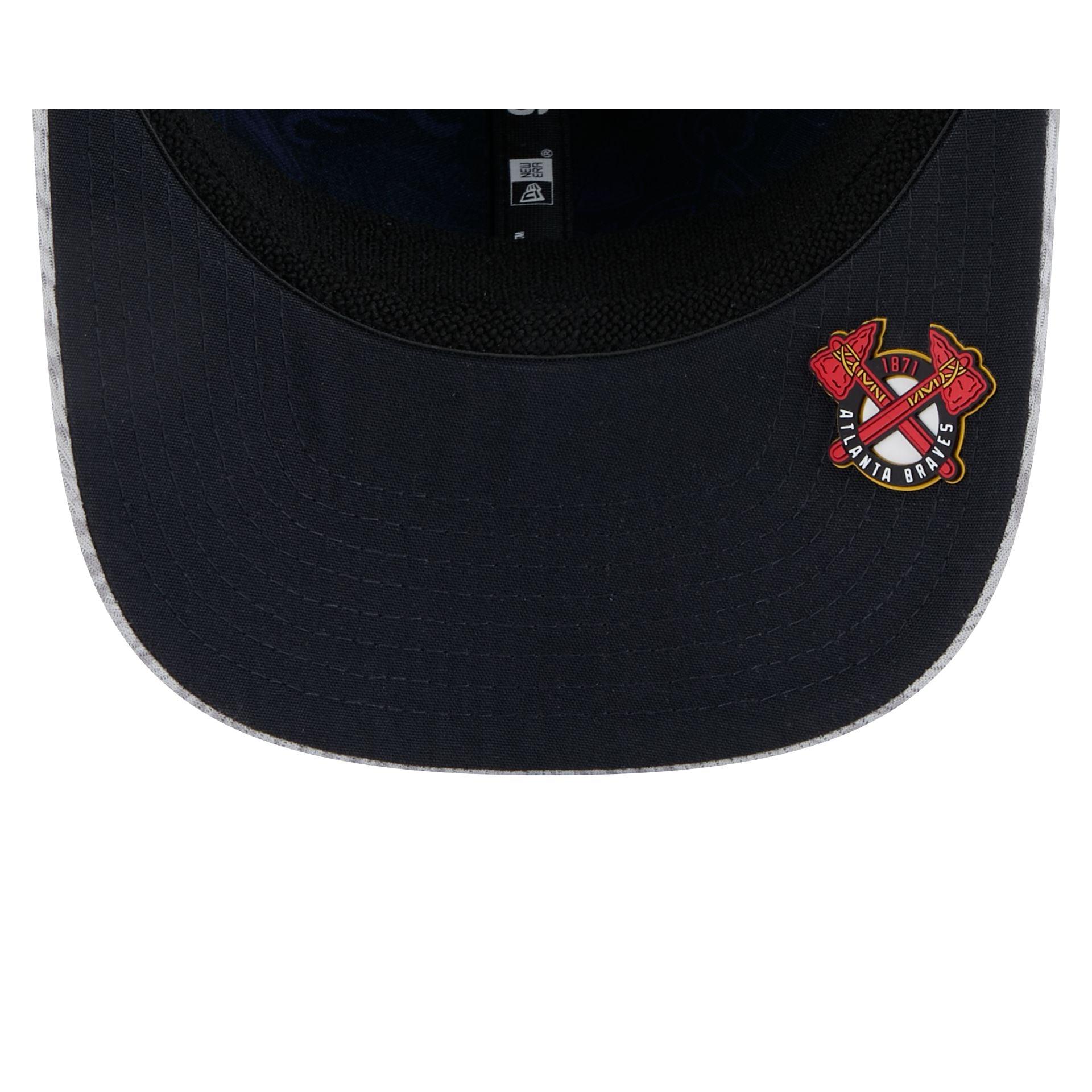 Atlanta Braves 2025 Clubhouse Gray 9SEVENTY Stretch-Snap Hat Male Product Image