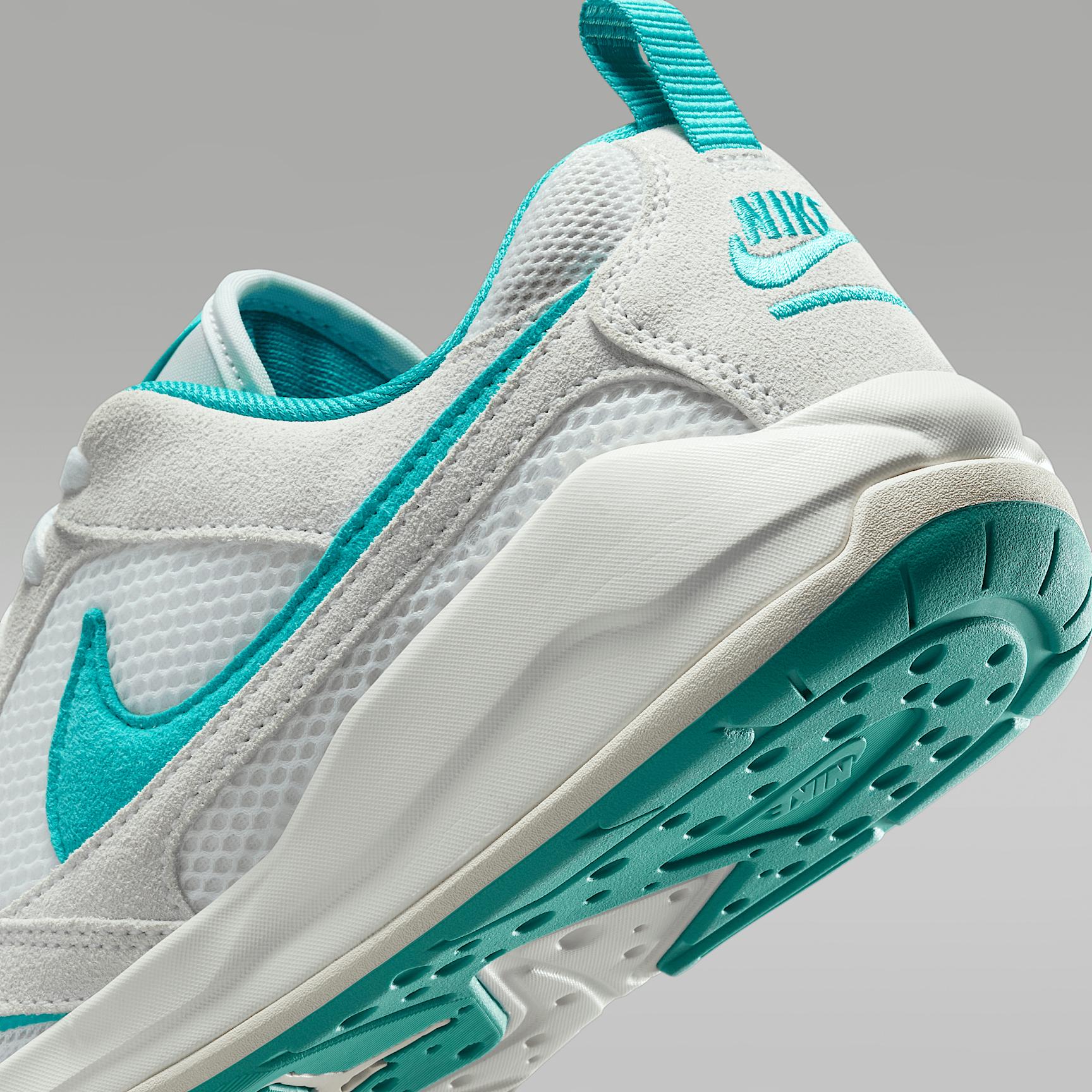 Women's Jordan CMFT Era Shoes Product Image