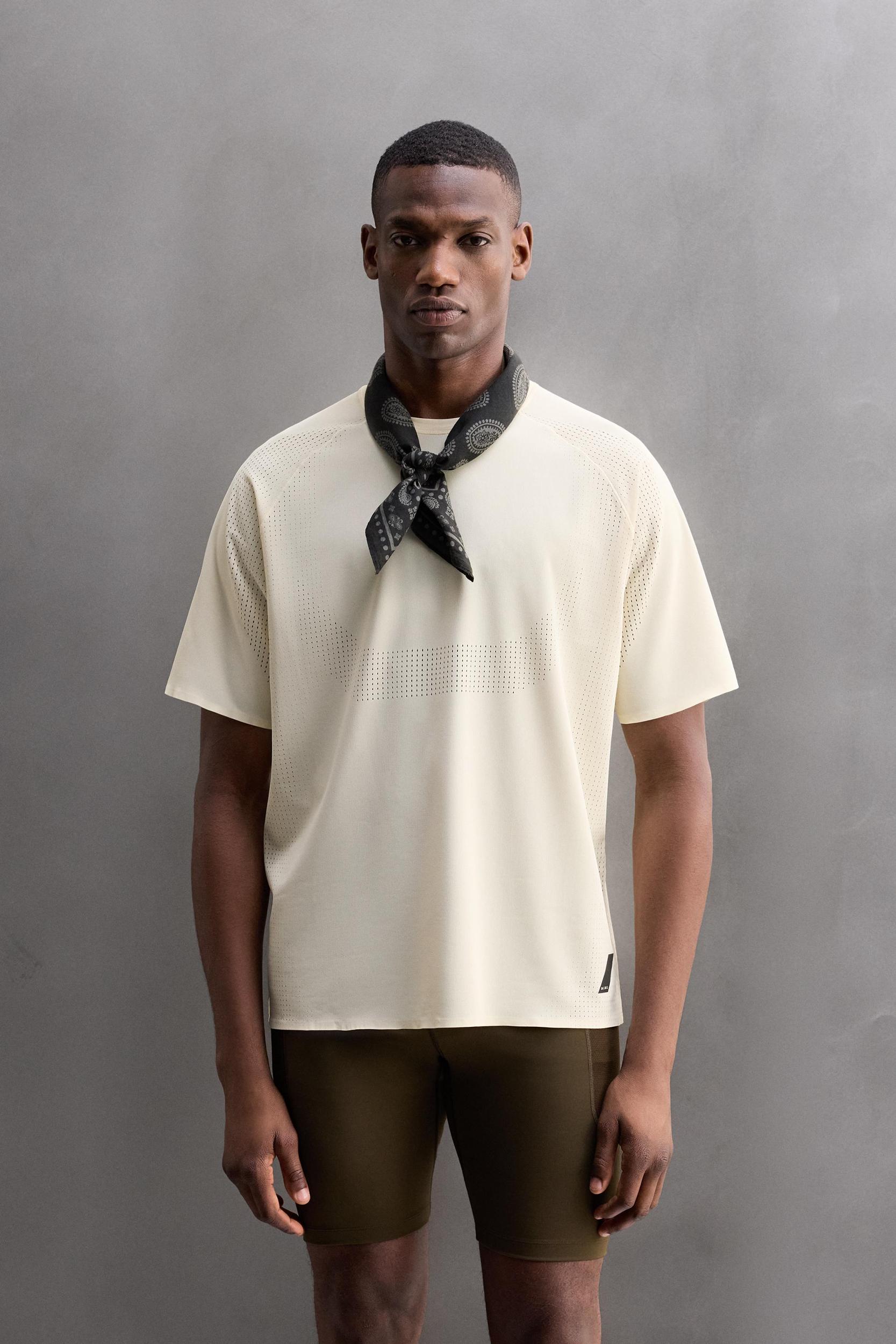 OPEN KNIT STRUCTURE T-SHIRT Product Image