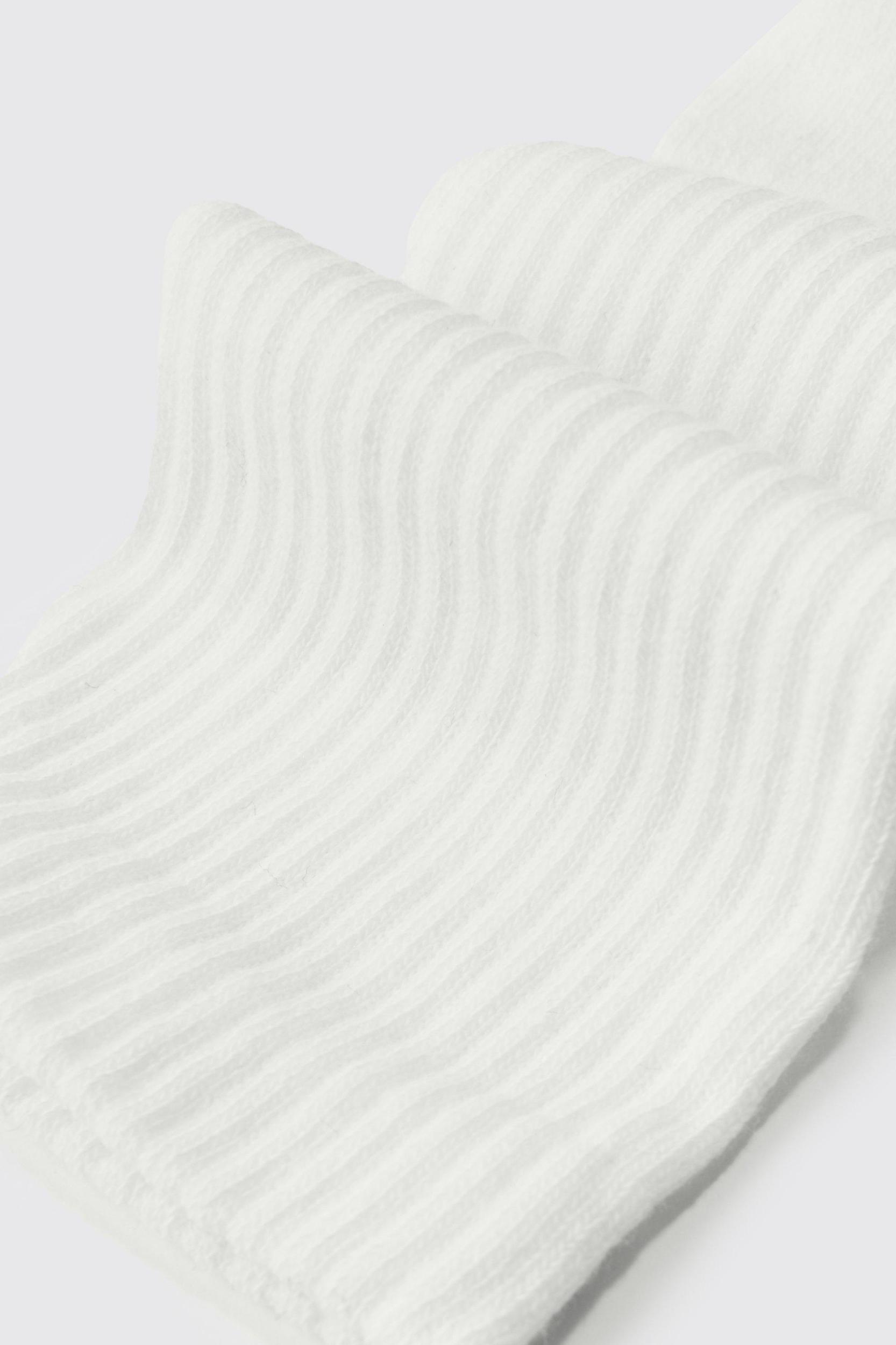 7 Pack Plain Sport Socks | boohooMAN USA Product Image