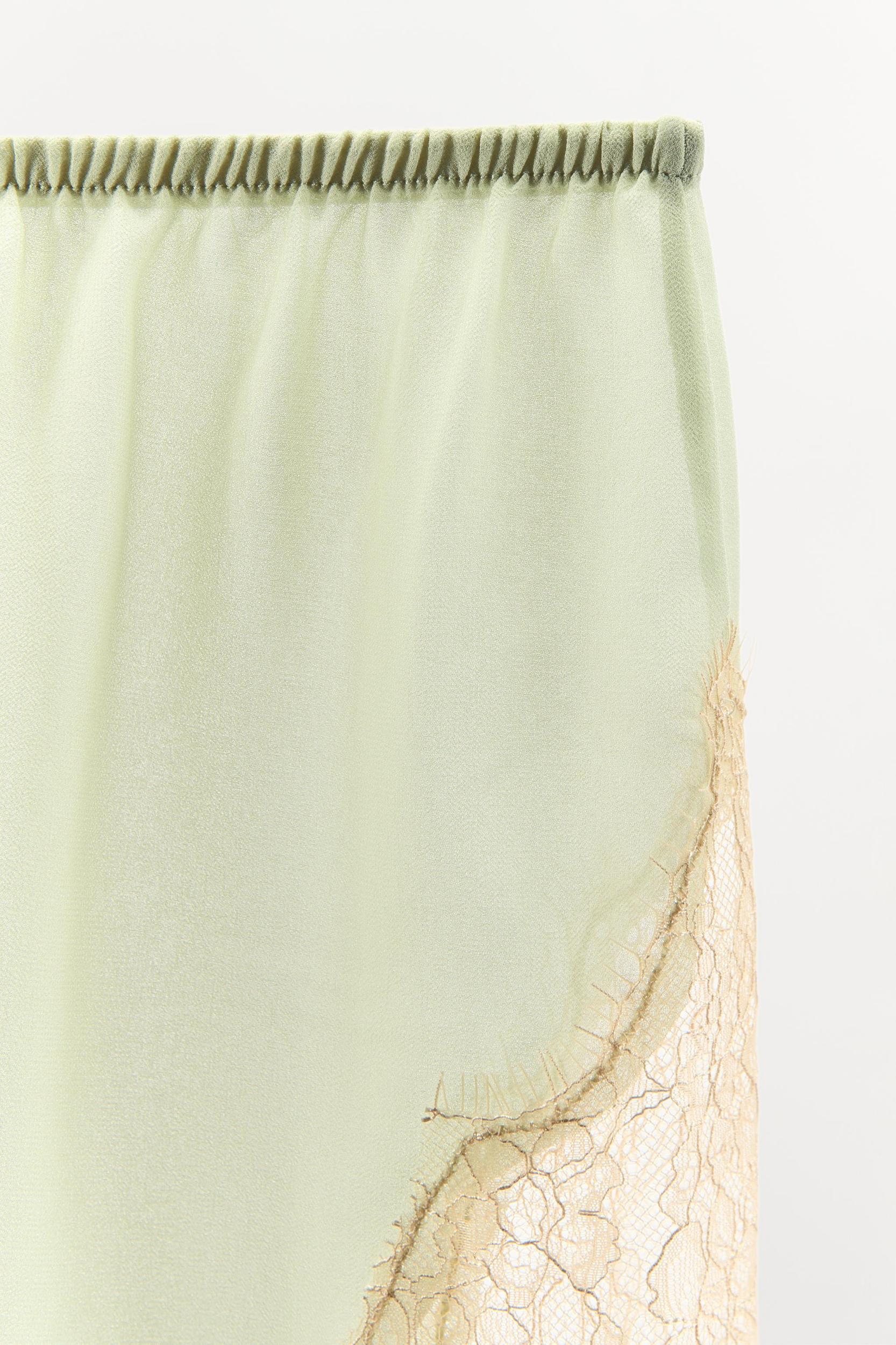 LACE PAJAMA SHORTS Product Image