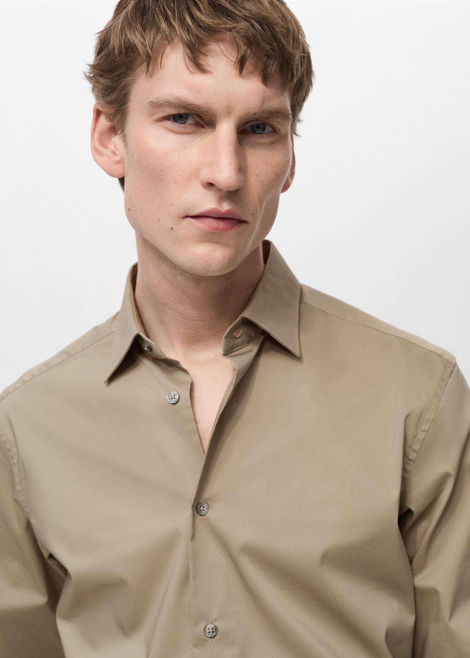 Regular-fit stretch cotton shirt - Men | MANGO USA Product Image