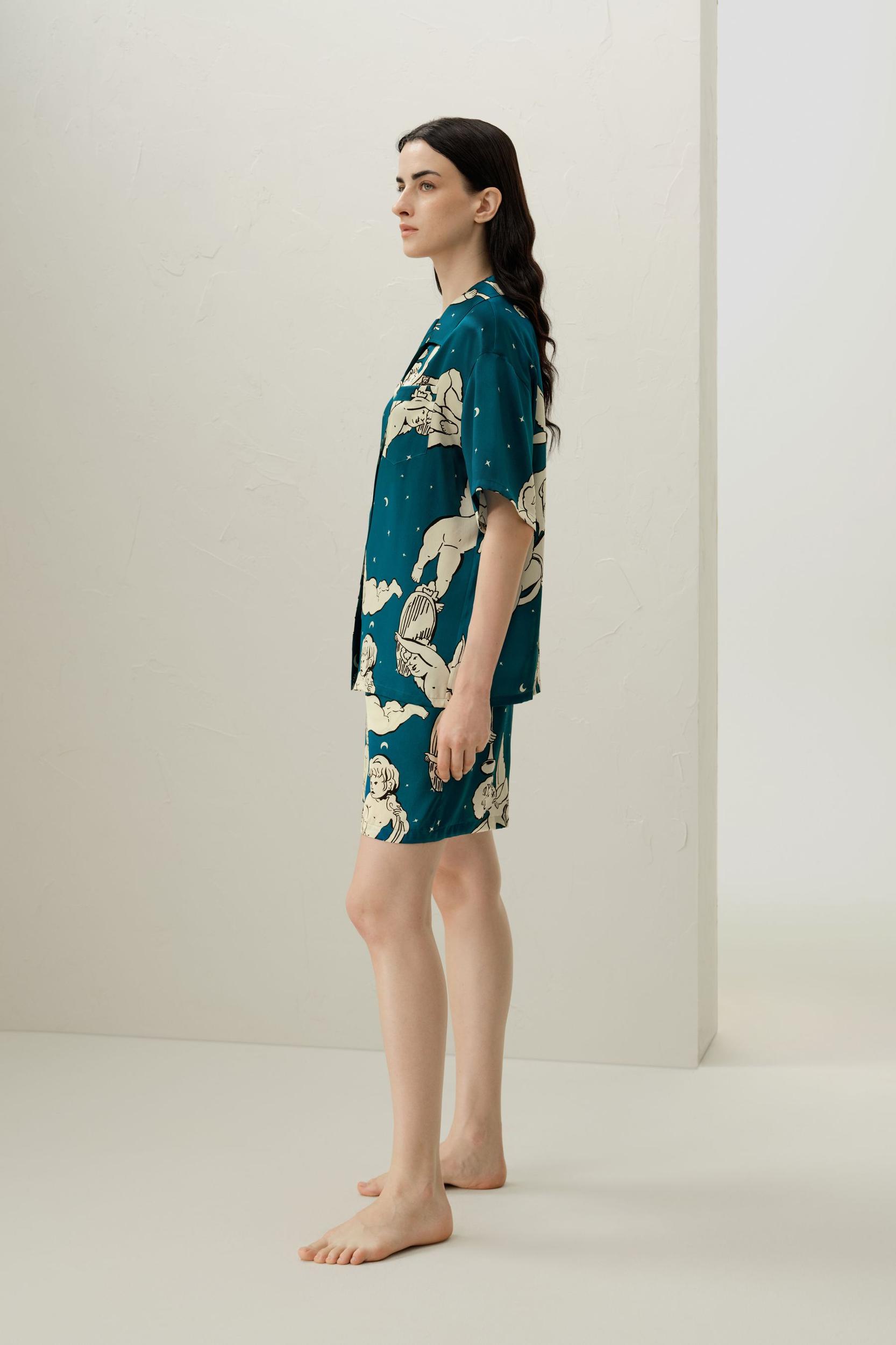 Gemini Zodiac Short Silk Pajama Set Product Image