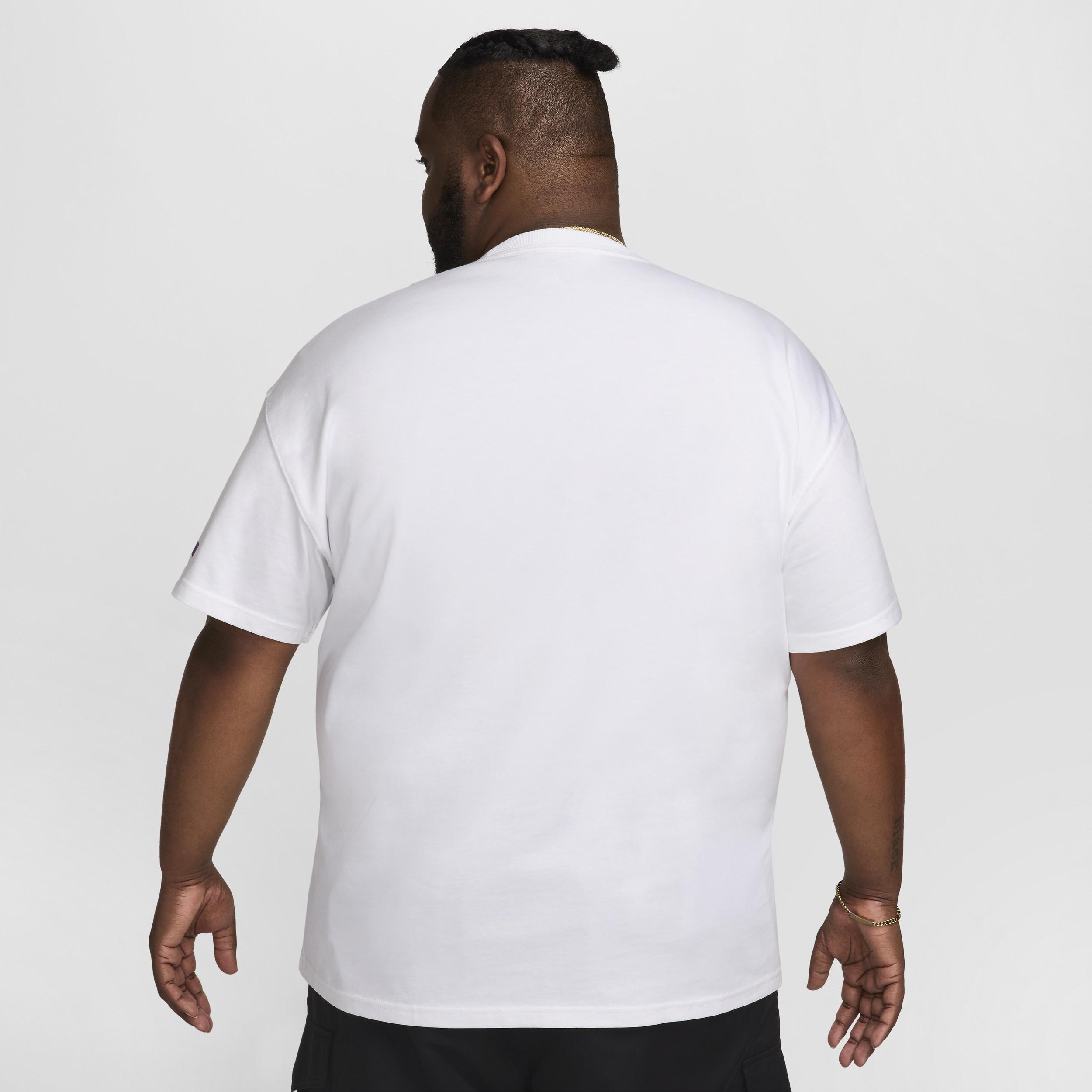 Mens Nike Sportswear T-Shirt | HF7043-100 Product Image