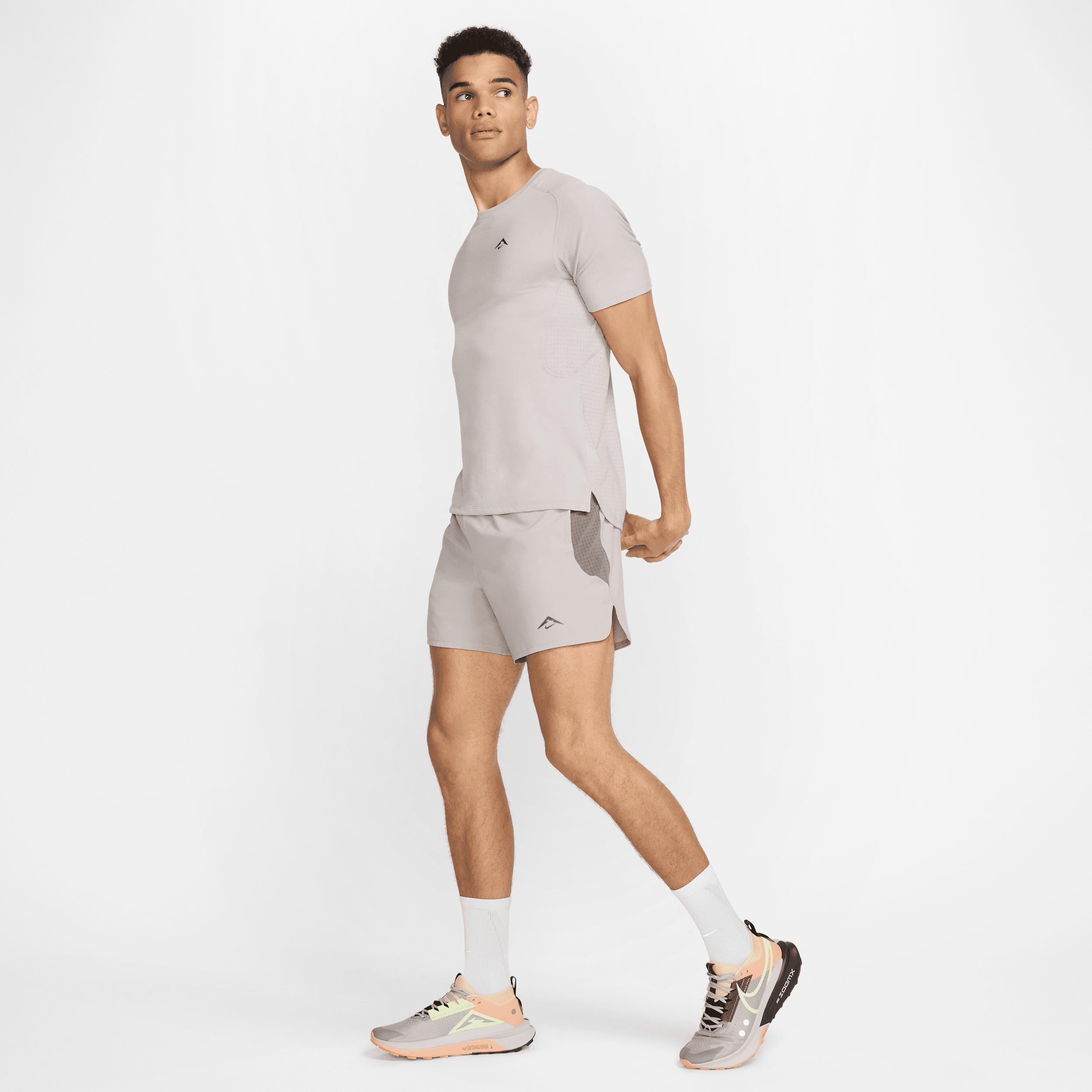 Nike Men's Trail Dri-FIT 6" Brief-Lined Running Shorts Product Image