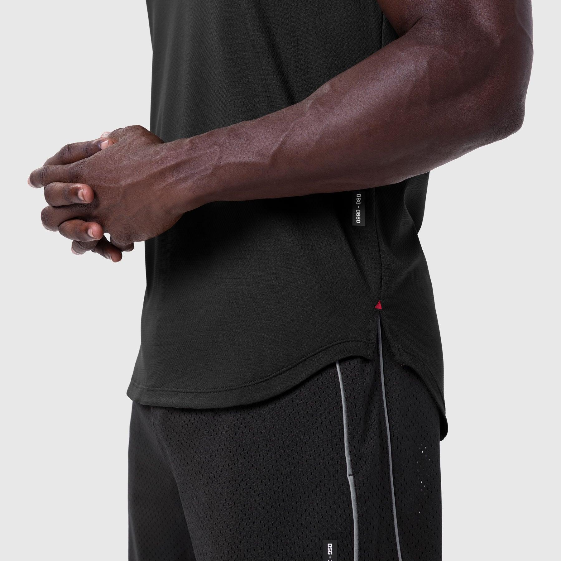 0660. AeroSilver® Established Tee - Black "Blade" Product Image