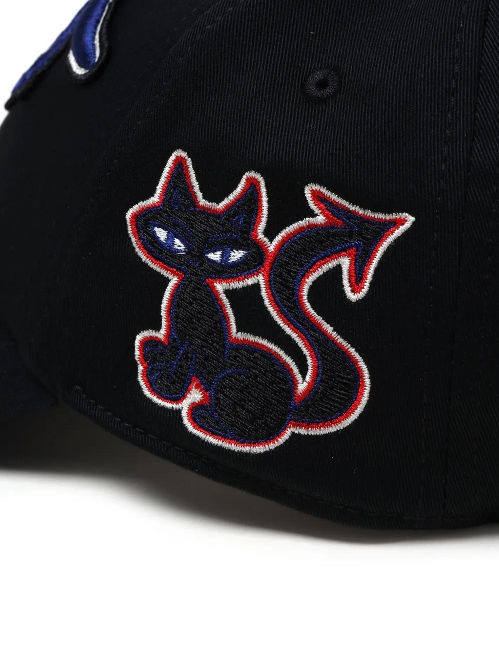logo-appliqué baseball cap Product Image