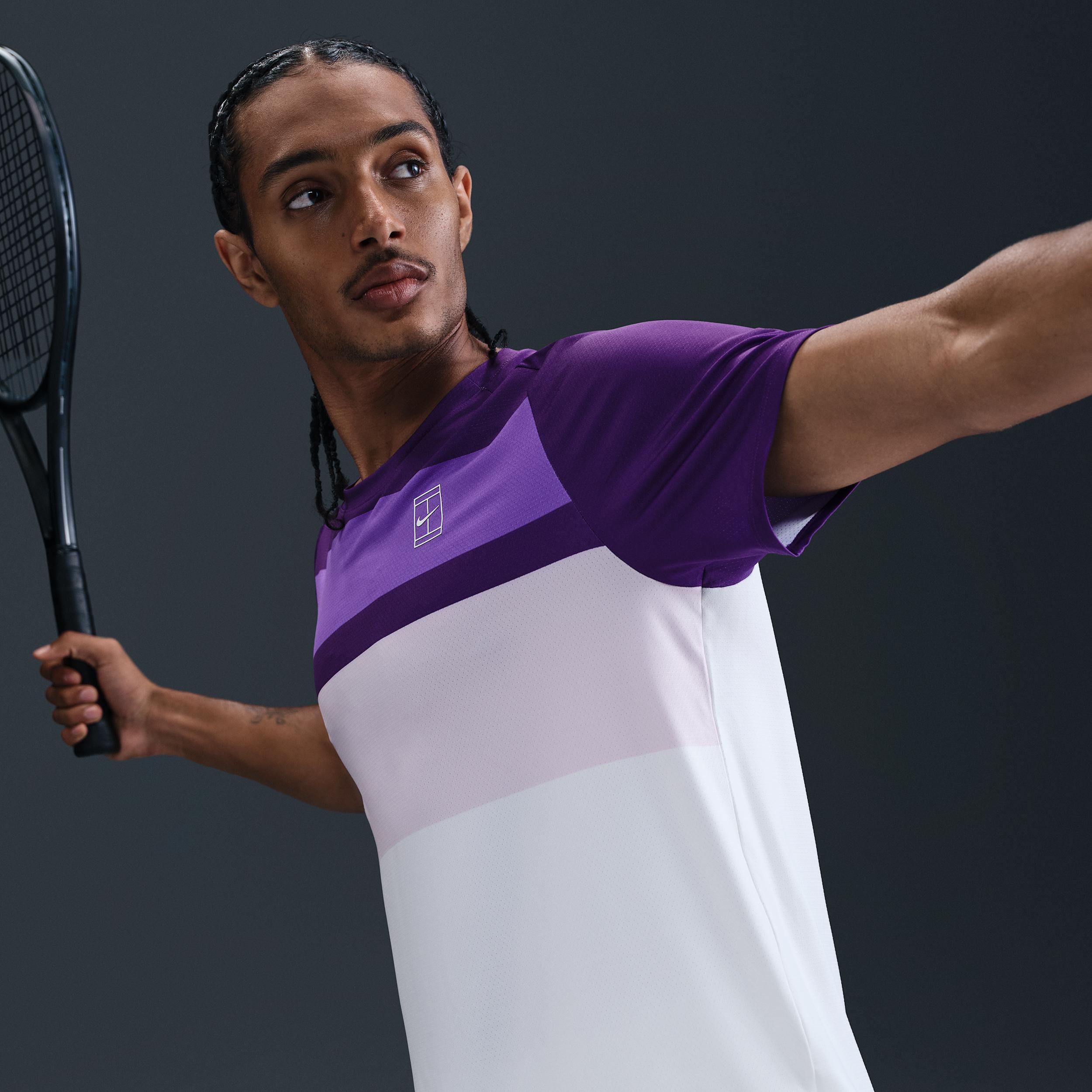 NikeCourt Advantage Men's Tennis Top Product Image