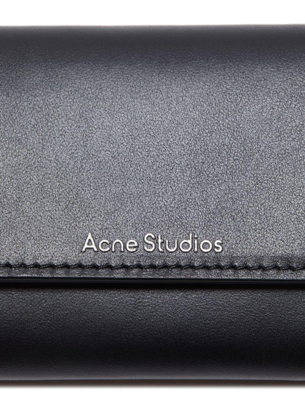 tri-fold leather wallet Product Image