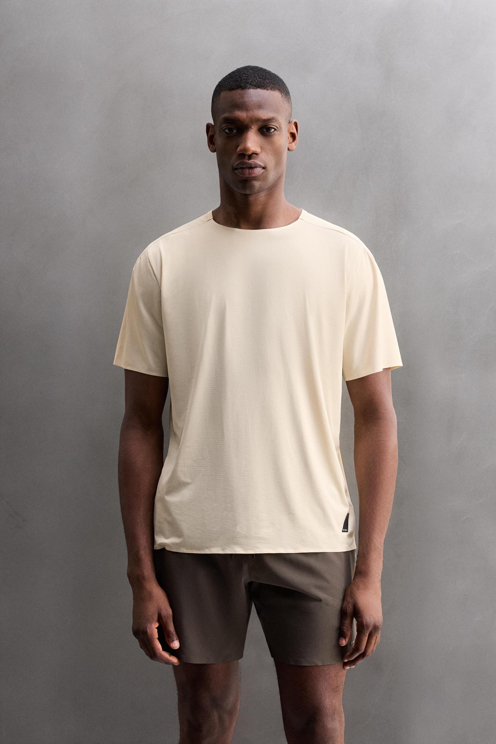 COLOR BLOCK TECHNICAL T-SHIRT Product Image
