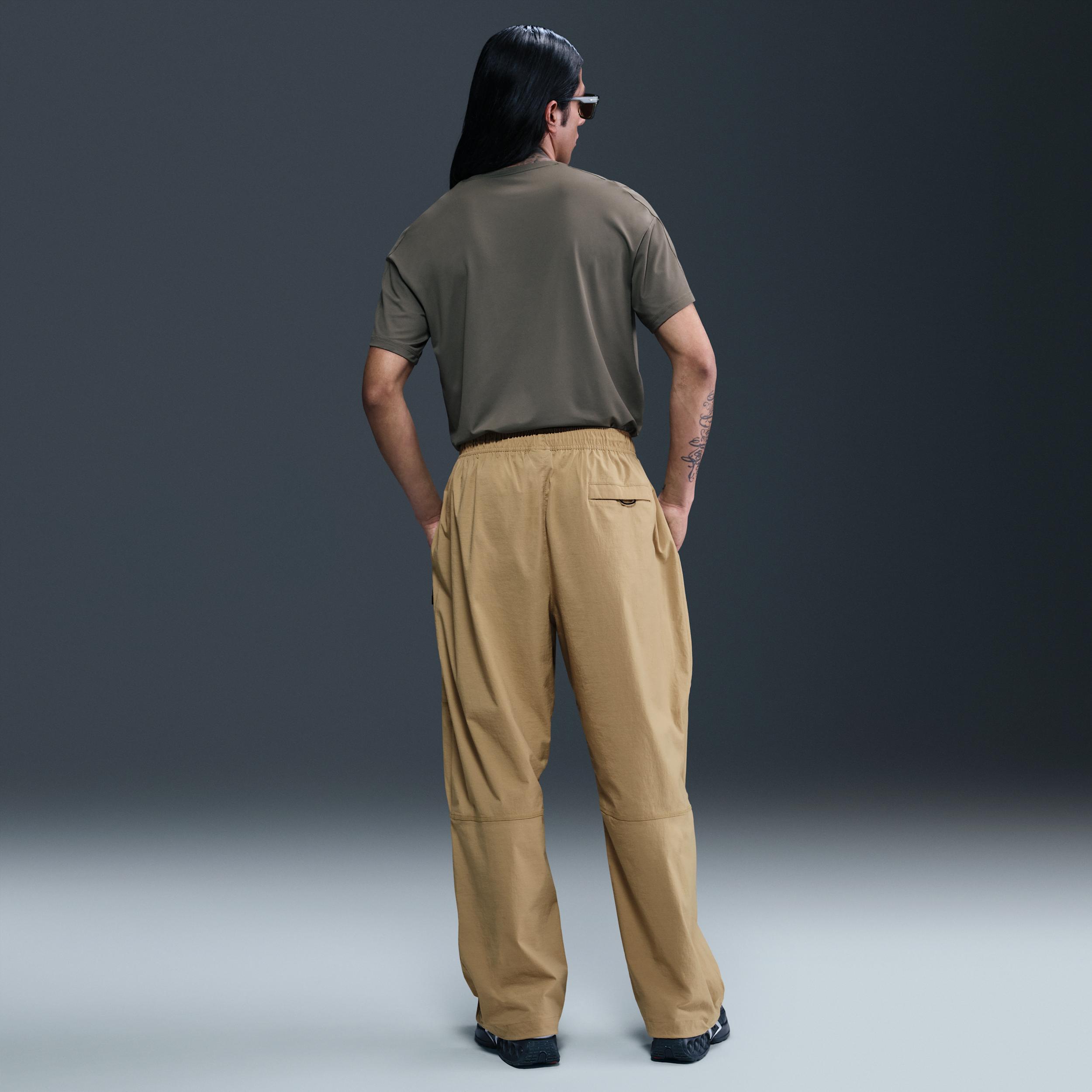 Nike Men's Tech Woven Oversized Pants Product Image