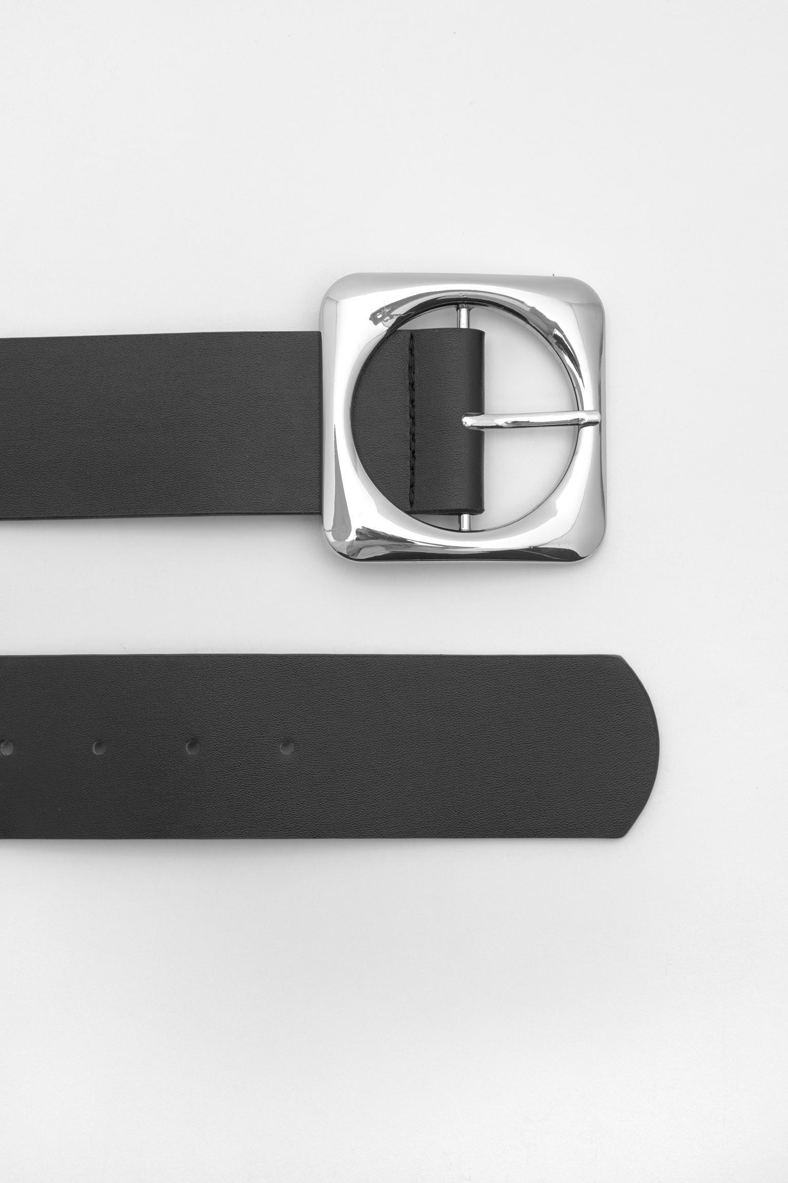 Faux leather belt with a large buckle Product Image