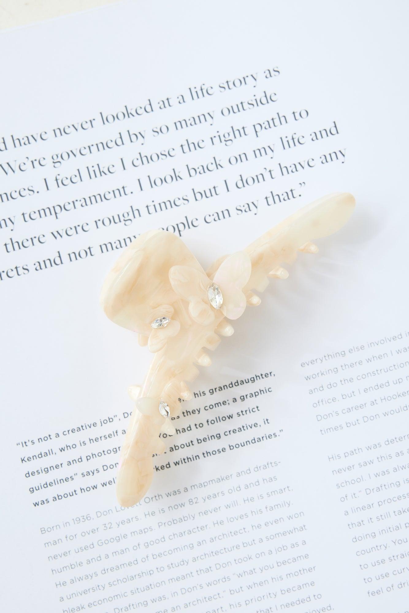 Crystal Claw Clip Nude Product Image