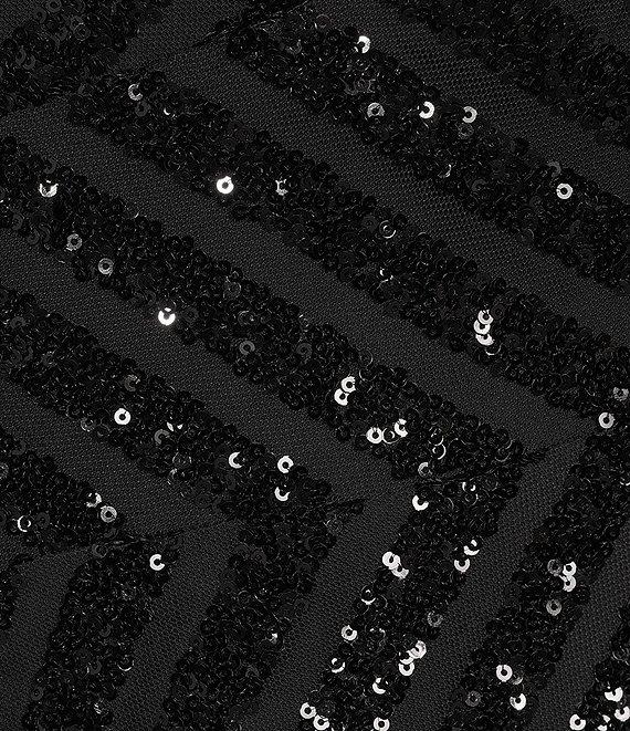 Le Bos Plus Size Cap Sleeve V-Neck Sequin Bodice Gown Product Image