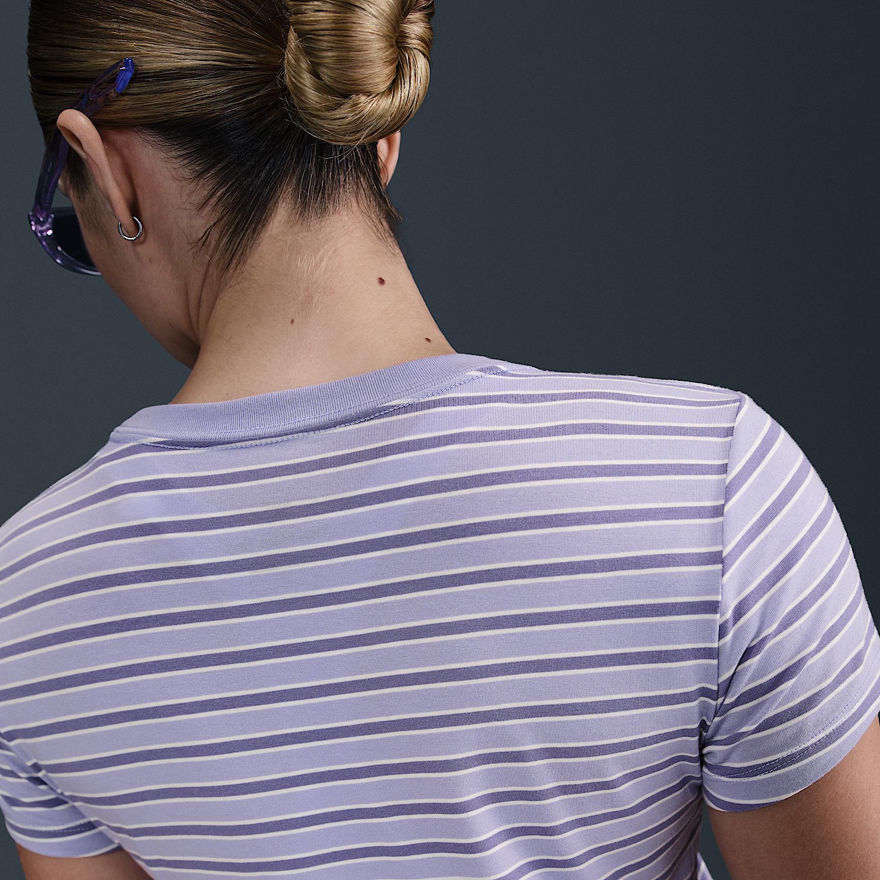 Nike Womens Kobe Lightweight Woven Jacket | IB2718-819 Product Image