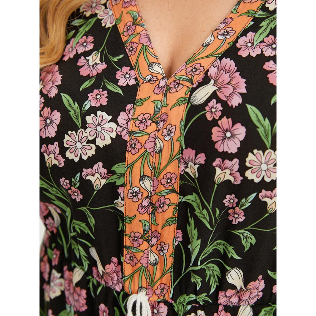 Plus Size Floral Print Pocket Tassels Ties Patchwork Dress Black Women Vacation Tassels V-neck Short sleeve Curvy Midi Dress BloomChic 14-16/1X Product Image