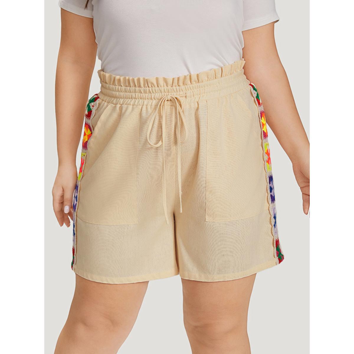 Plus Size Bandana Patchwork Pocket Ties Paperbag Waist Shorts Women Ivory Vacation Cross straps Dailywear Shorts BloomChic 22-24/3X Product Image