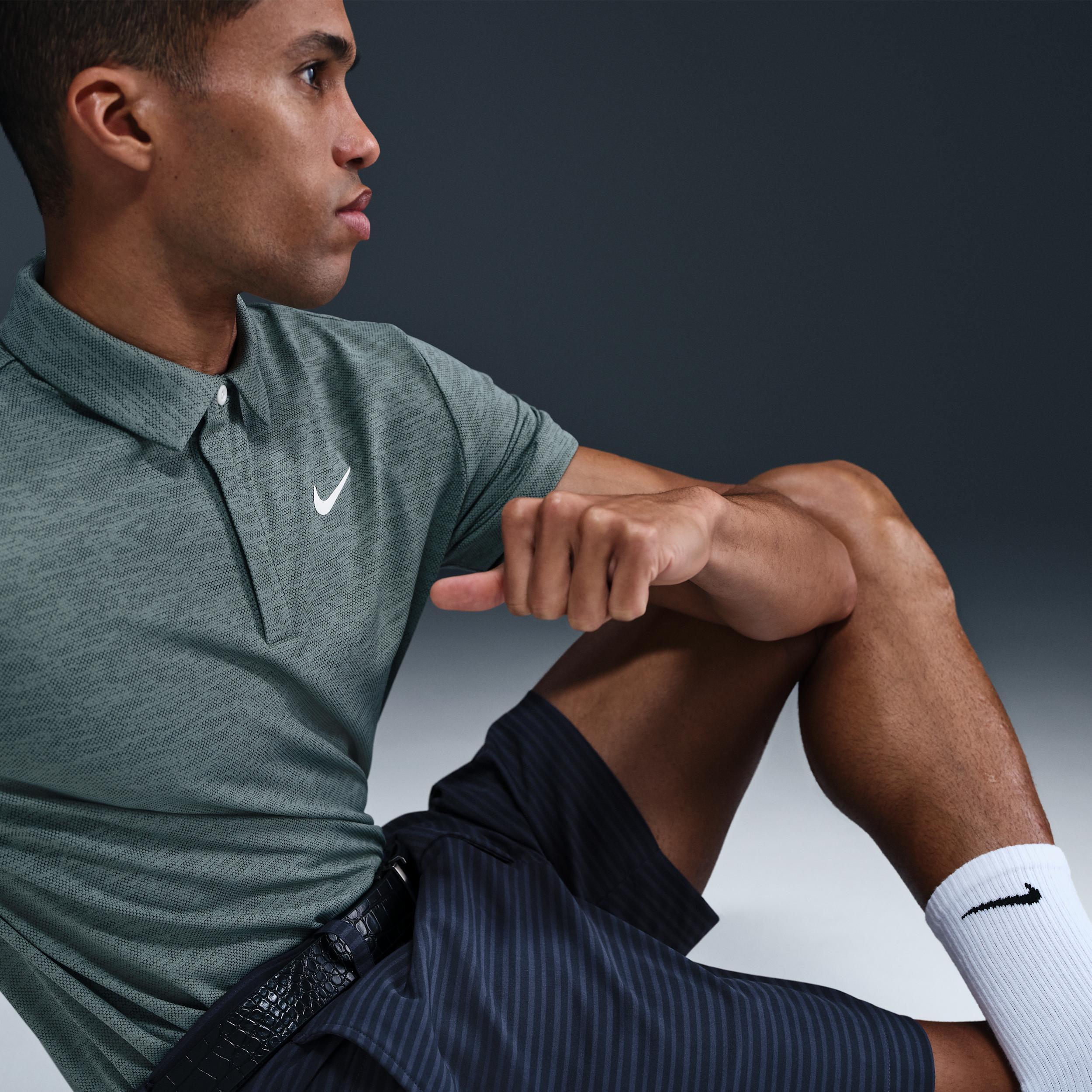 Nike Mens Victory+ Dri-FIT Striped Golf Shorts | FZ7464-410 Product Image