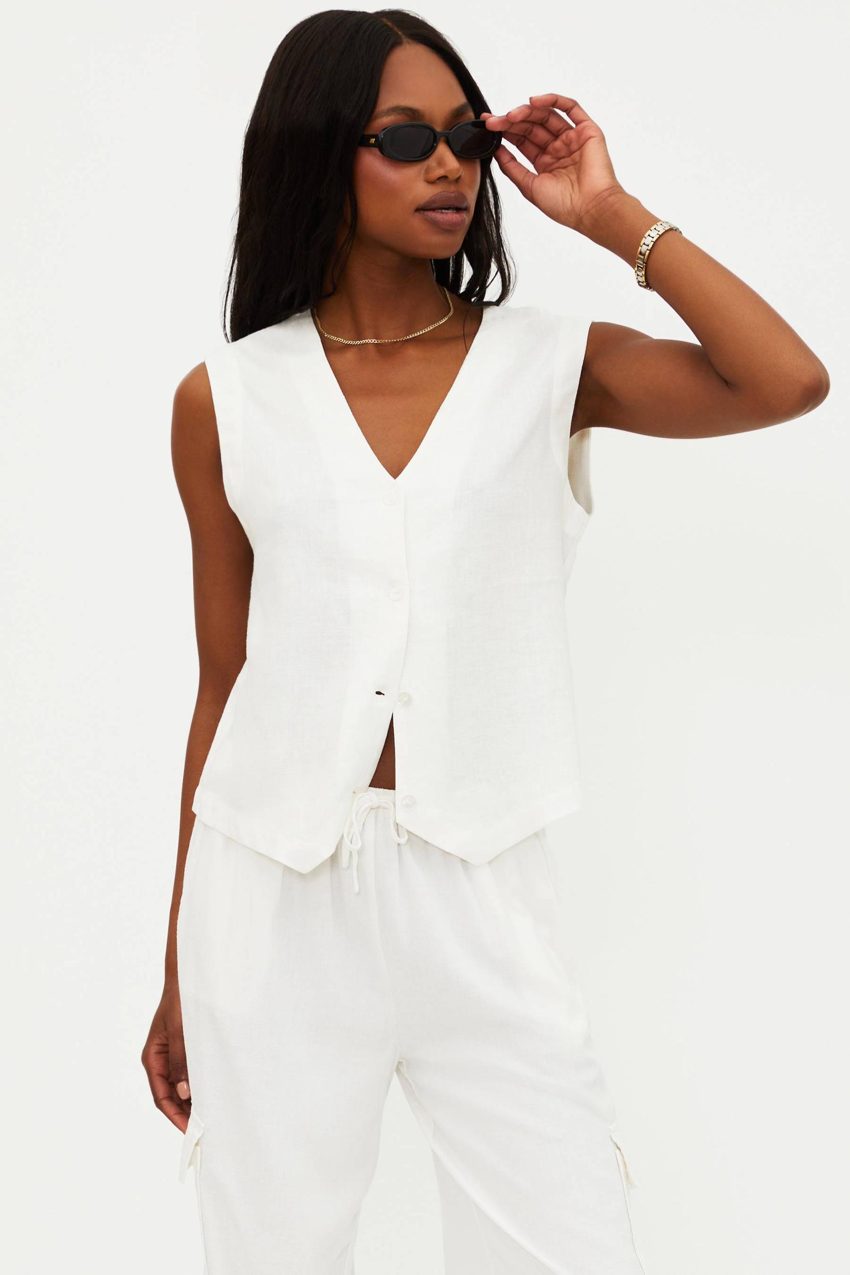Darcy Vest White Linen Product Image