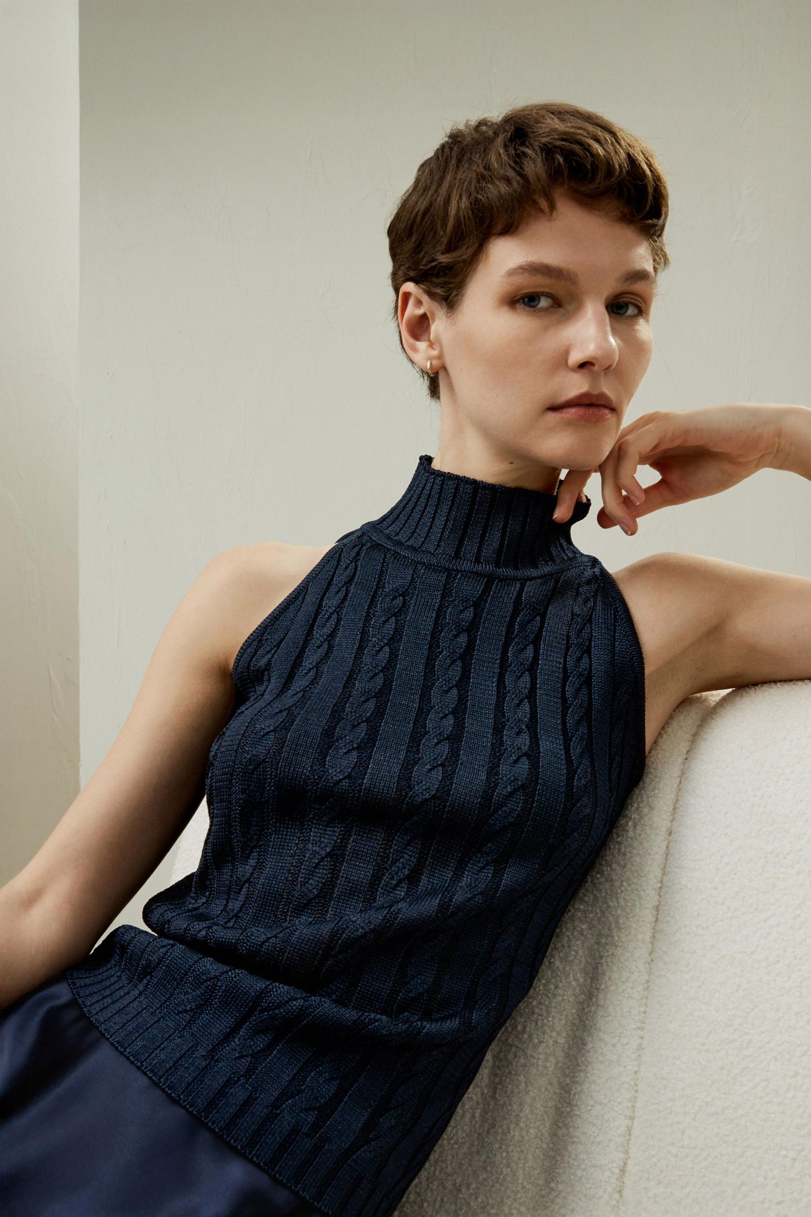 Wild Silk Sleeveless Sweater Product Image