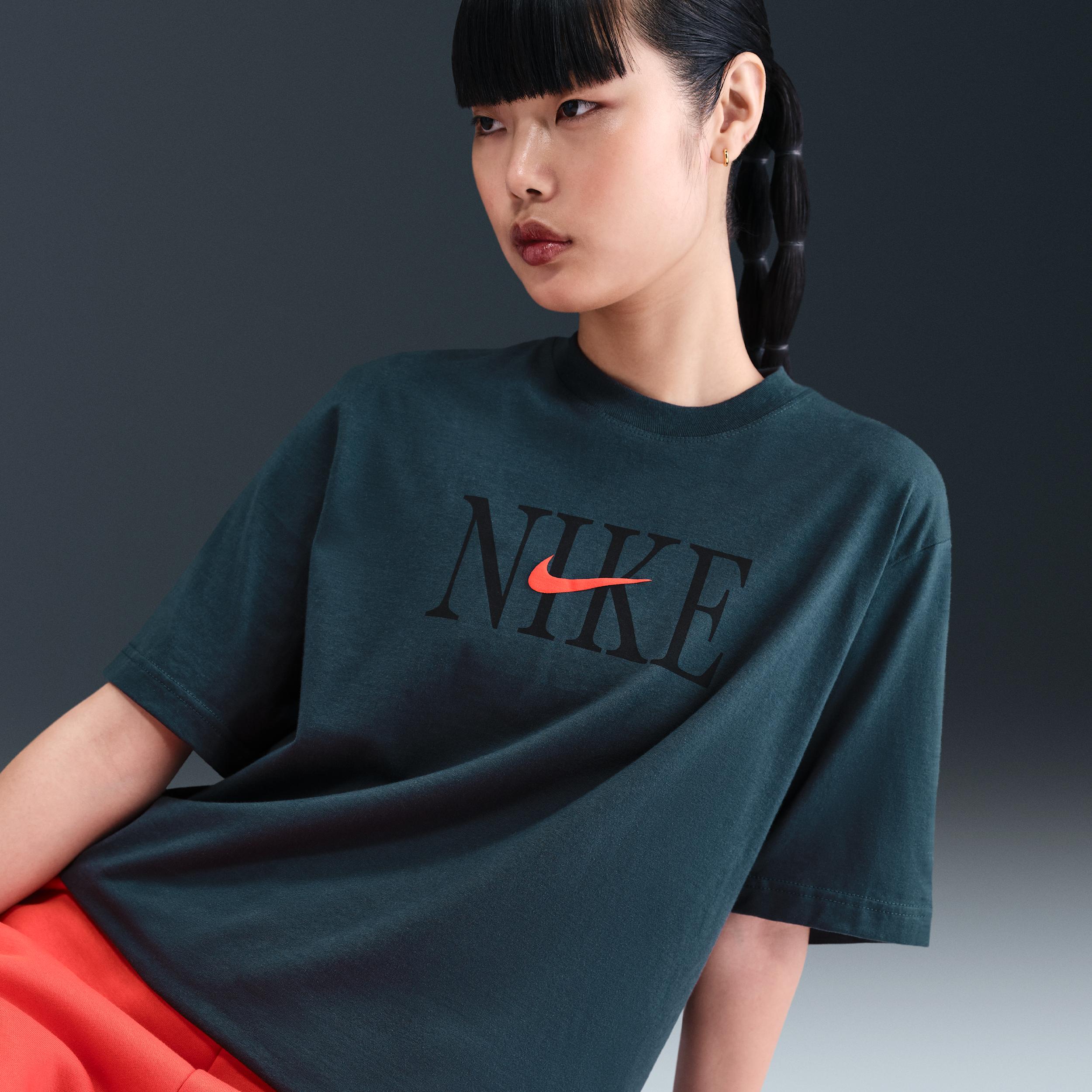 Women's Nike Sportswear Essential Boxy T-Shirt Product Image
