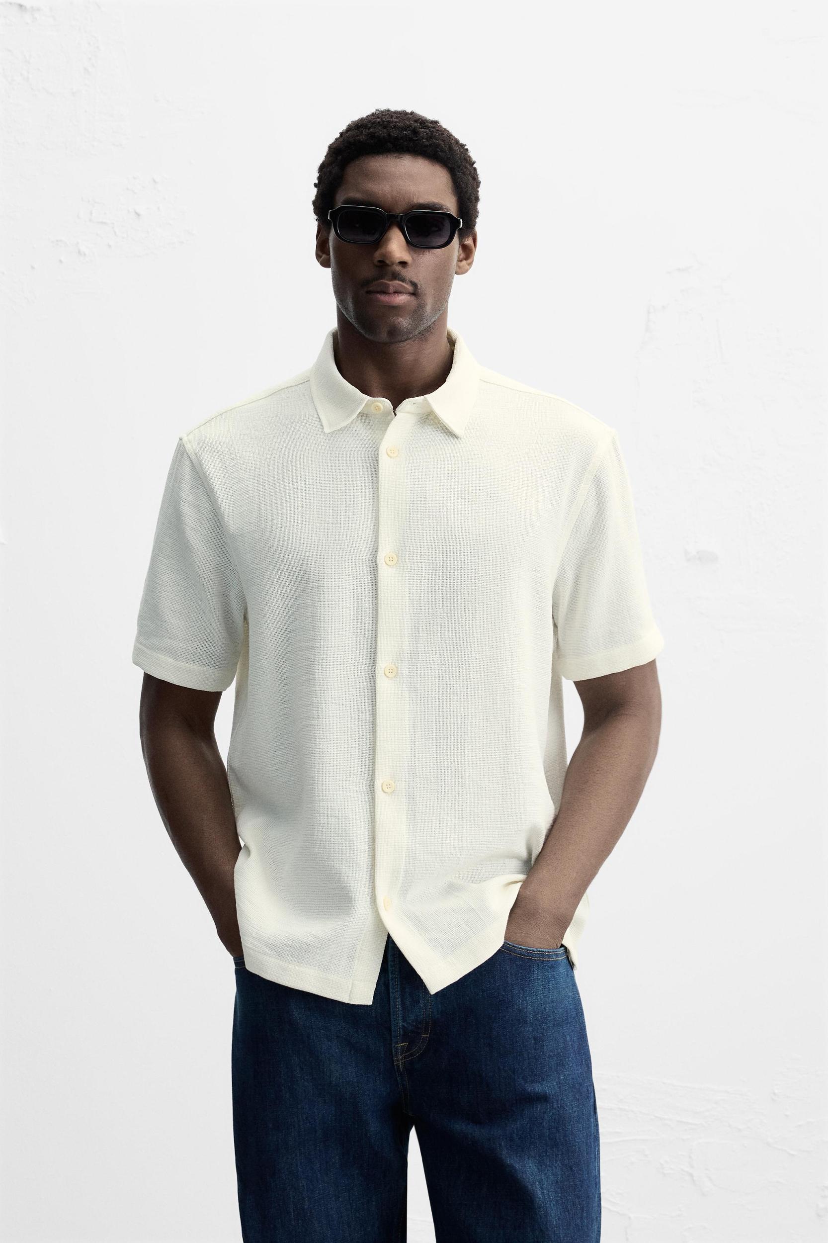 REGULAR FIT TEXTURED SHIRT Product Image