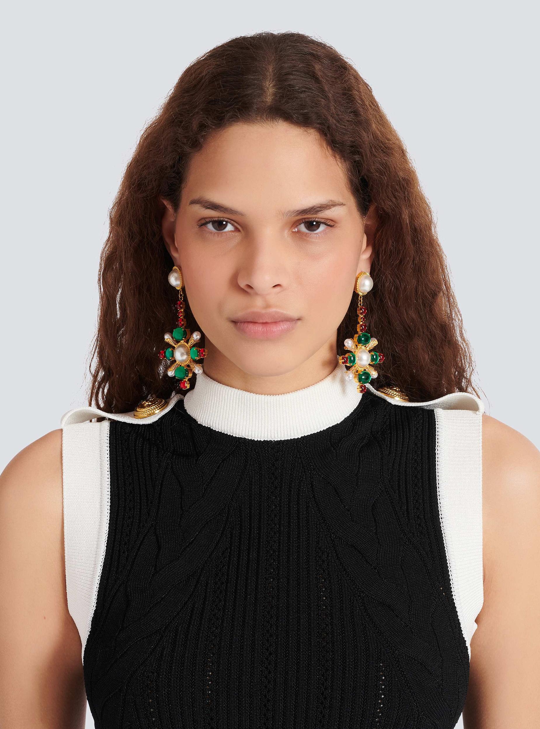 Baroque pendant earrings Product Image