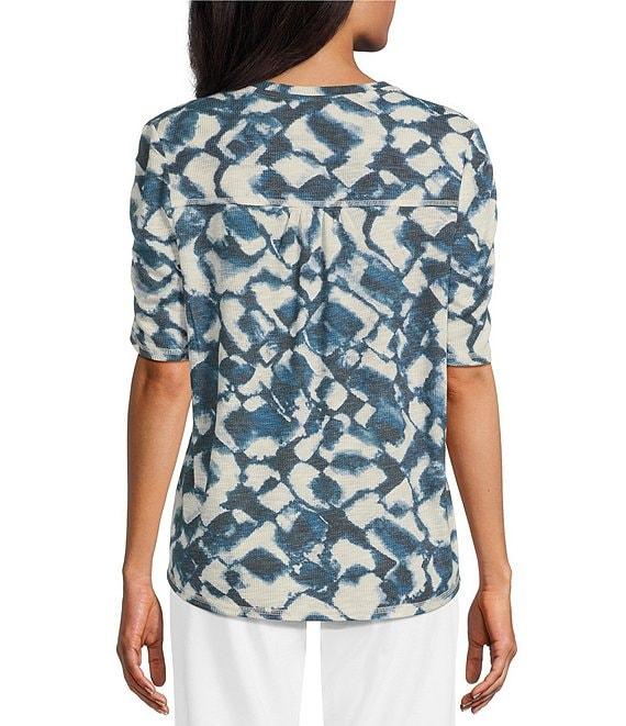 Westbound Bias Grid Ruched Short Sleeve V-Neck Top Product Image
