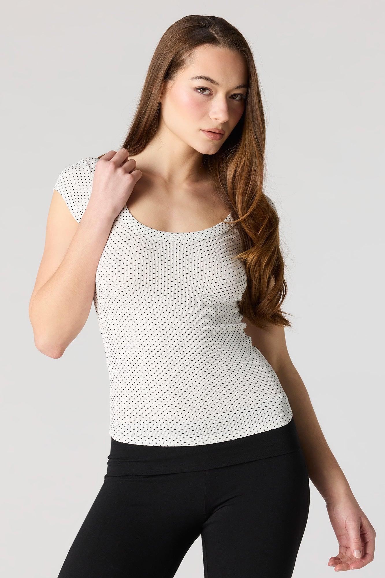 Ribbed Scoop Neck T-Shirt Female Product Image