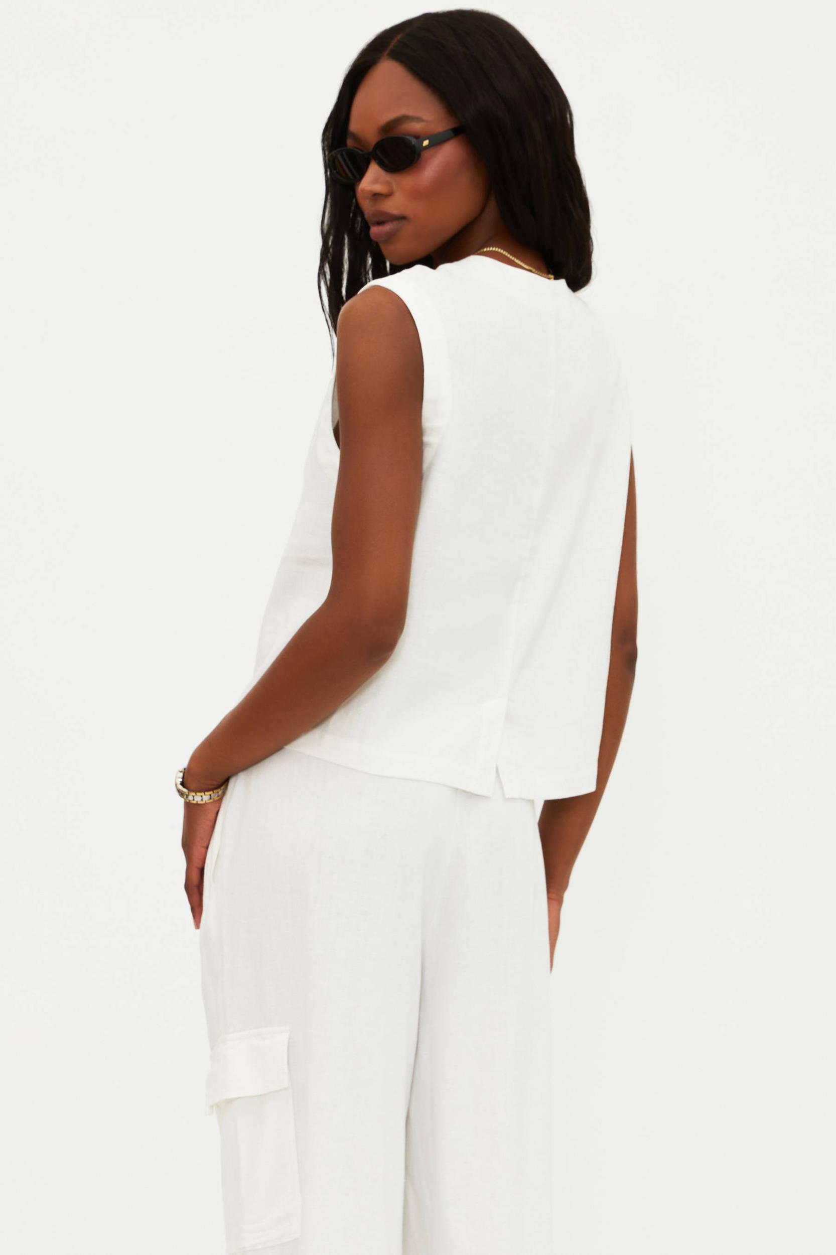 Darcy Vest White Linen Product Image
