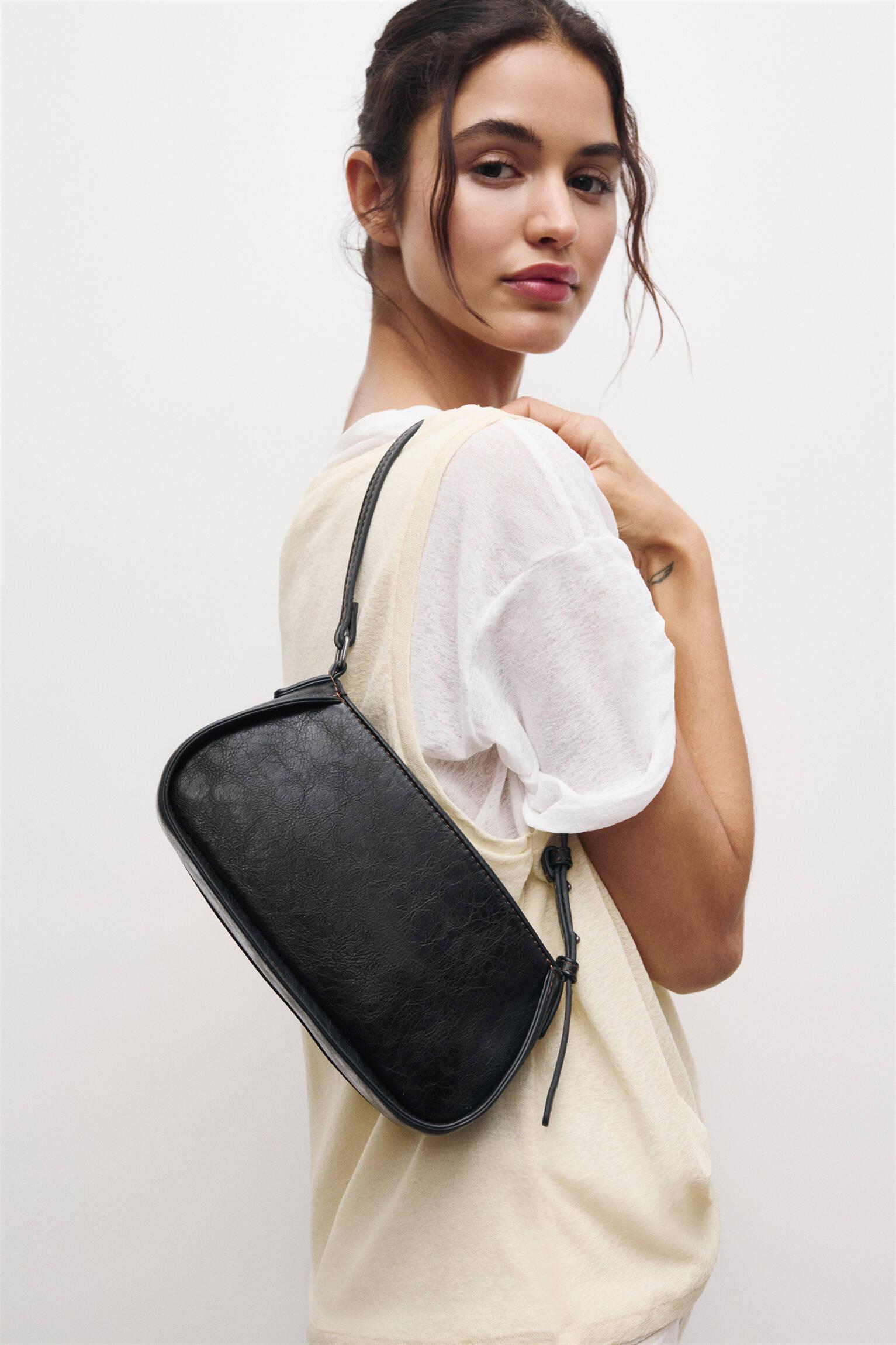 Shoulder bag with seams Product Image