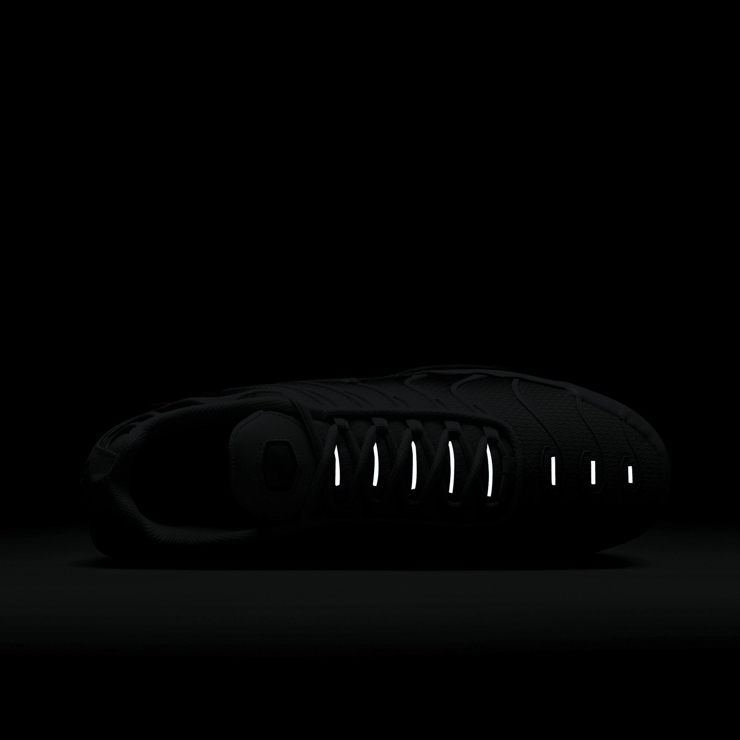 Nike Men's Air Max Plus Shoes Product Image