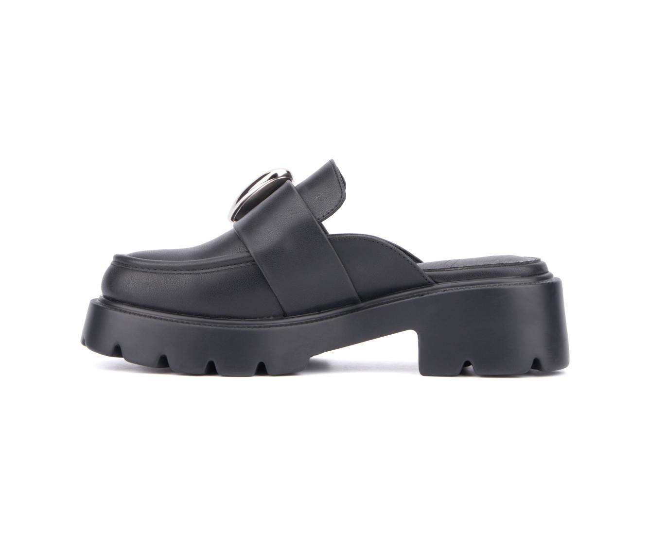Women's Olivia Miller Heart Lugged Clogs Product Image