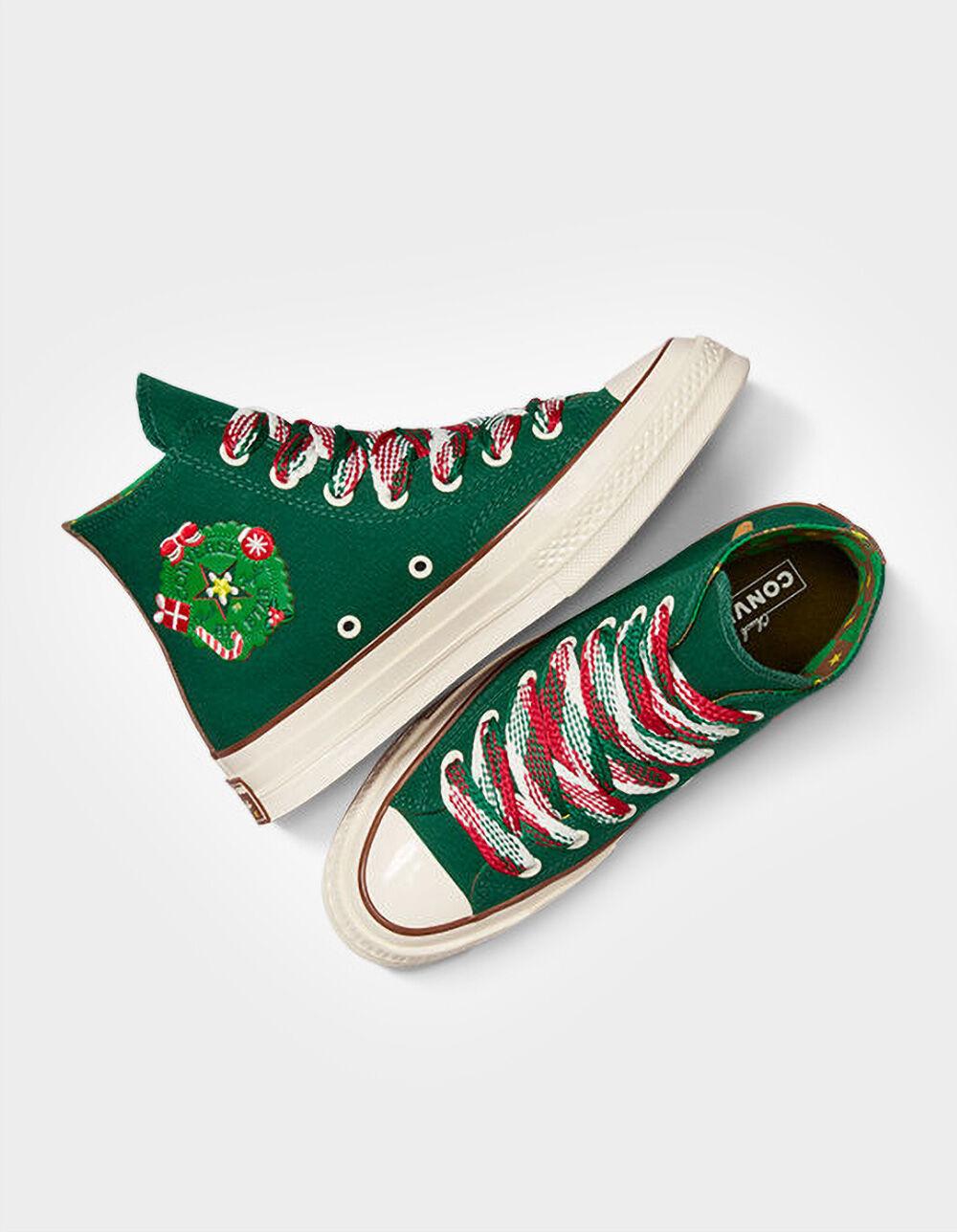 CONVERSE Chuck 70 Christmas High Top Womens Shoes - GREEN Product Image
