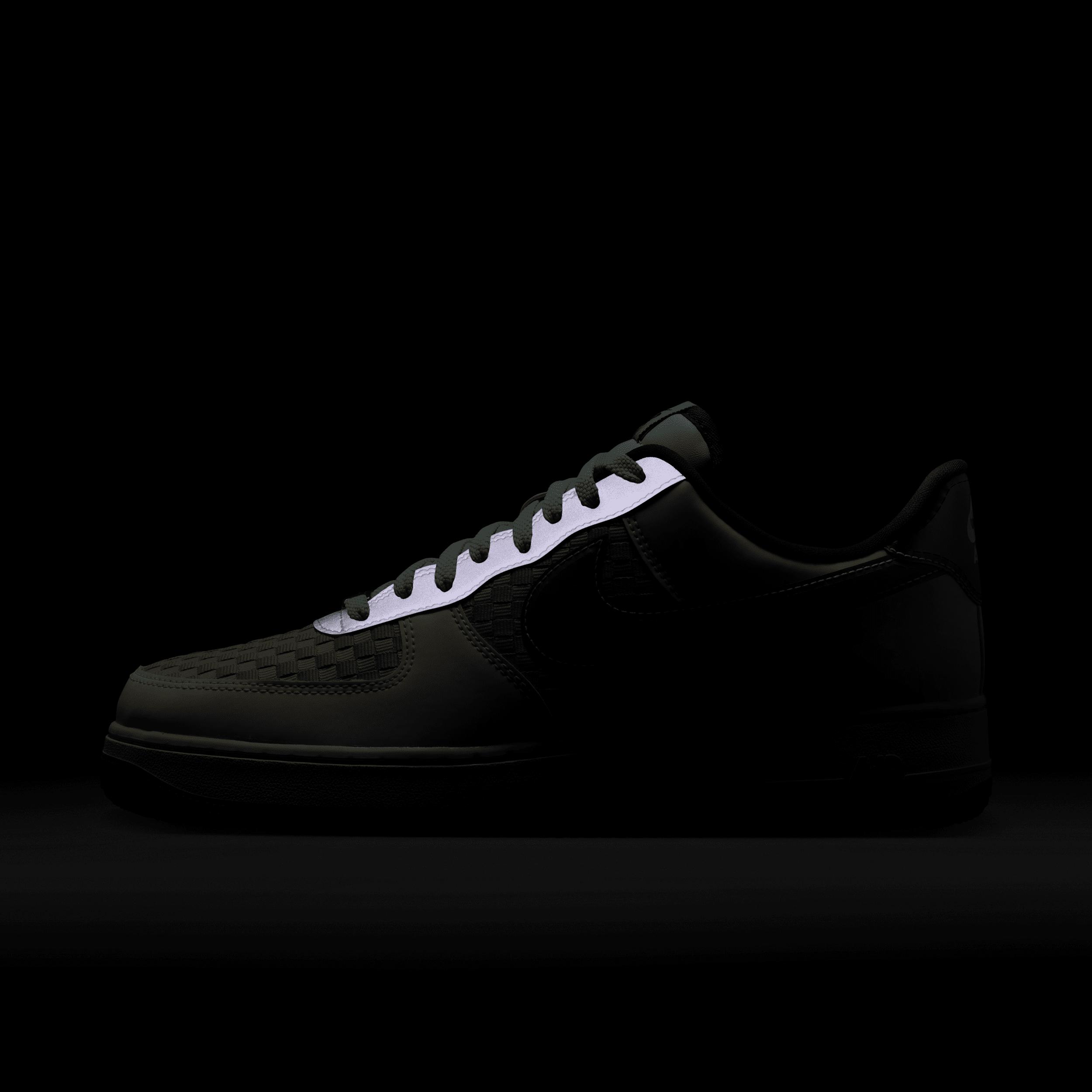 Nike Mens Air Force 1 Retro Shoes | IB5722-100 Product Image