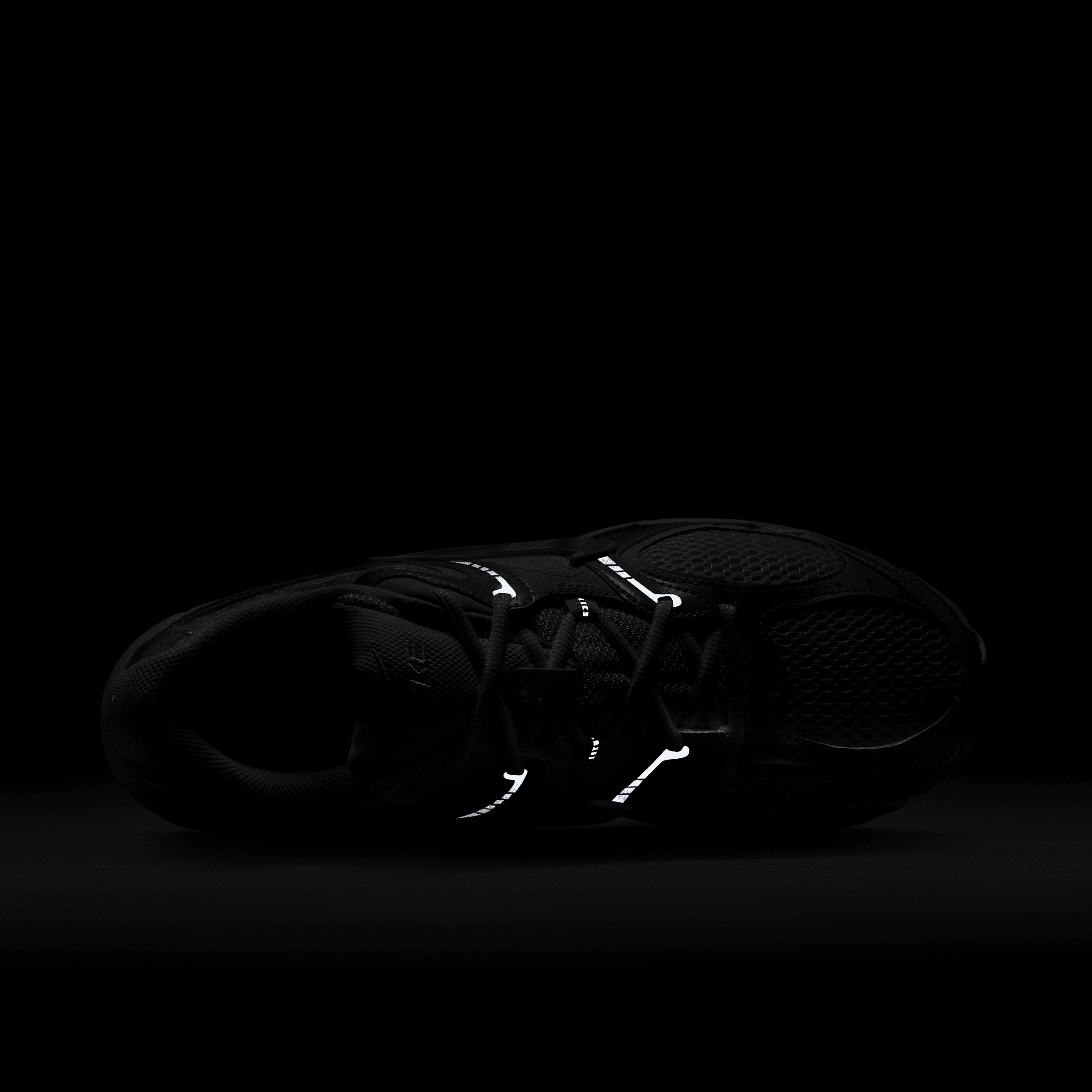 Nike Mens V5 RNR Shoes | HJ5228-101 Product Image