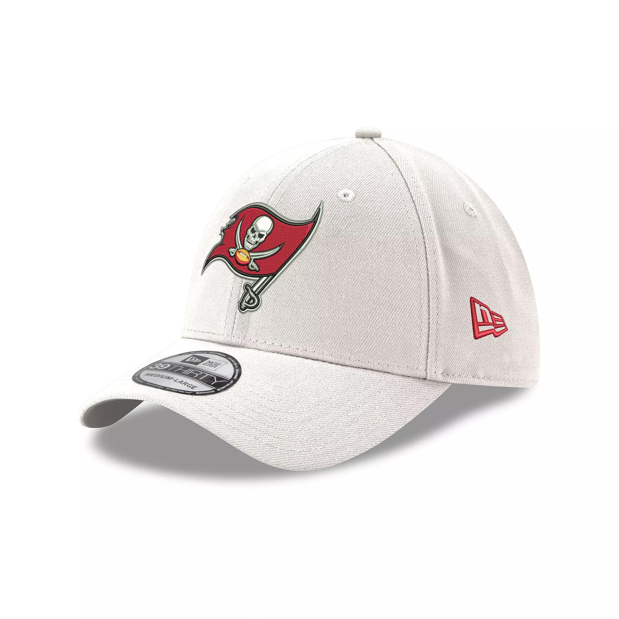 Men's New Era White Tampa Bay Buccaneers Iced II 39THIRTY Flex Hat, Size: Medium/Large Product Image