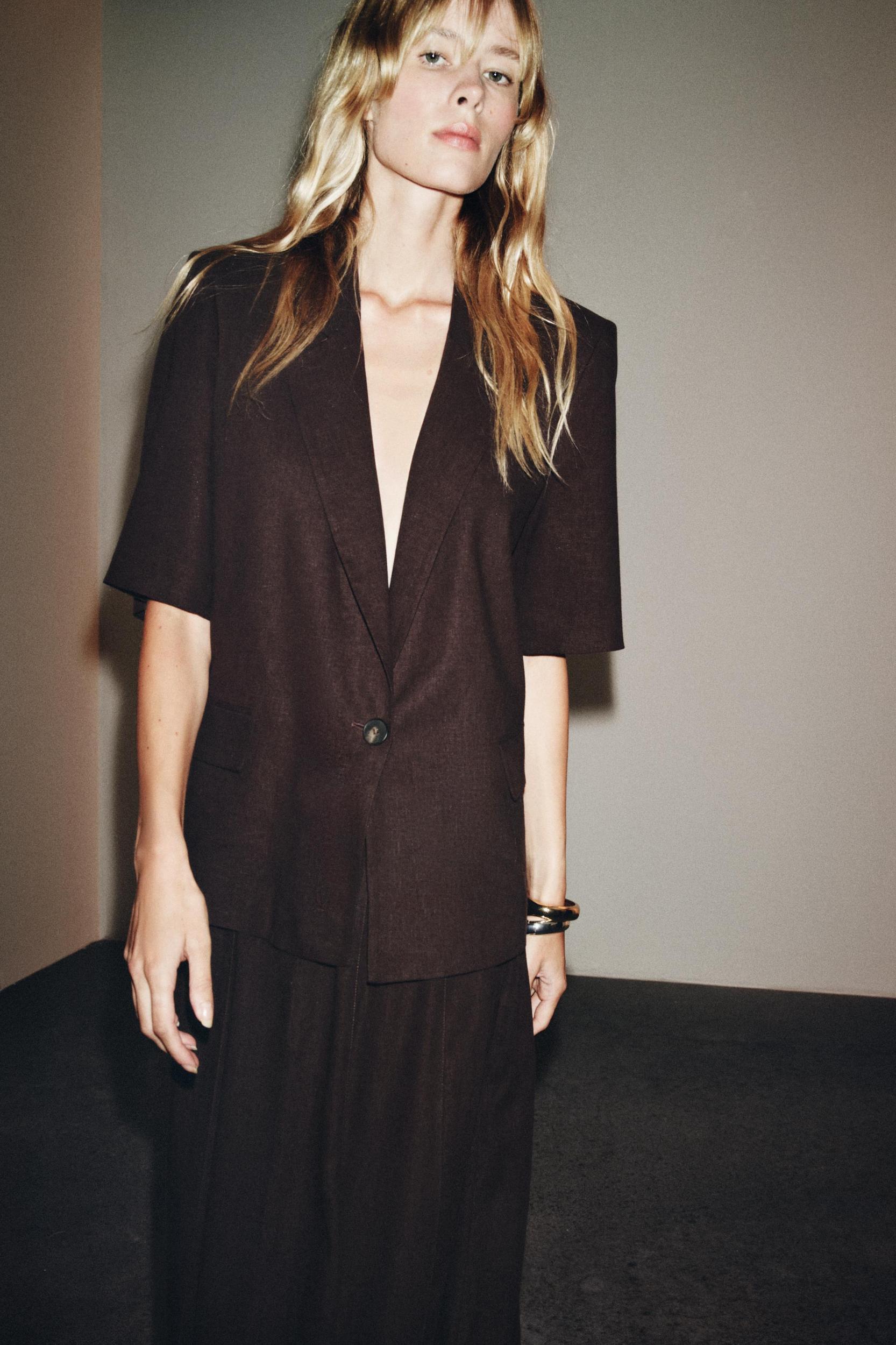 SHORT SLEEVE LINEN BLAZER Product Image